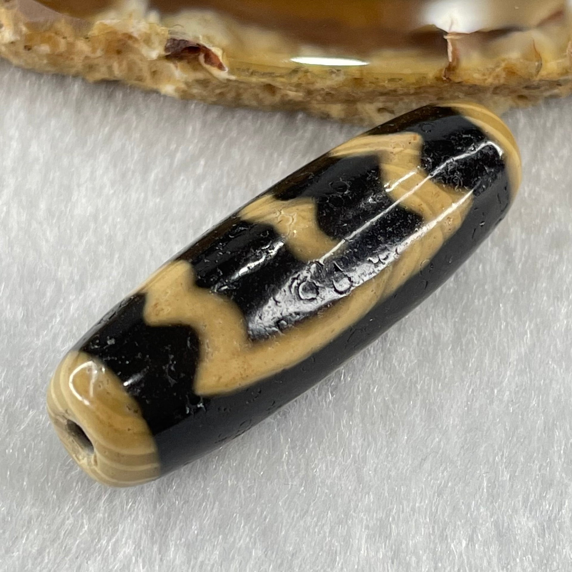 Natural Powerful Tibetan Old Oily Agate Double Garuda Dzi Bead Heavenly Master (Tian Zhu) 8.65g 37.0 by 12.2mm - Huangs Jadeite and Jewelry Pte Ltd