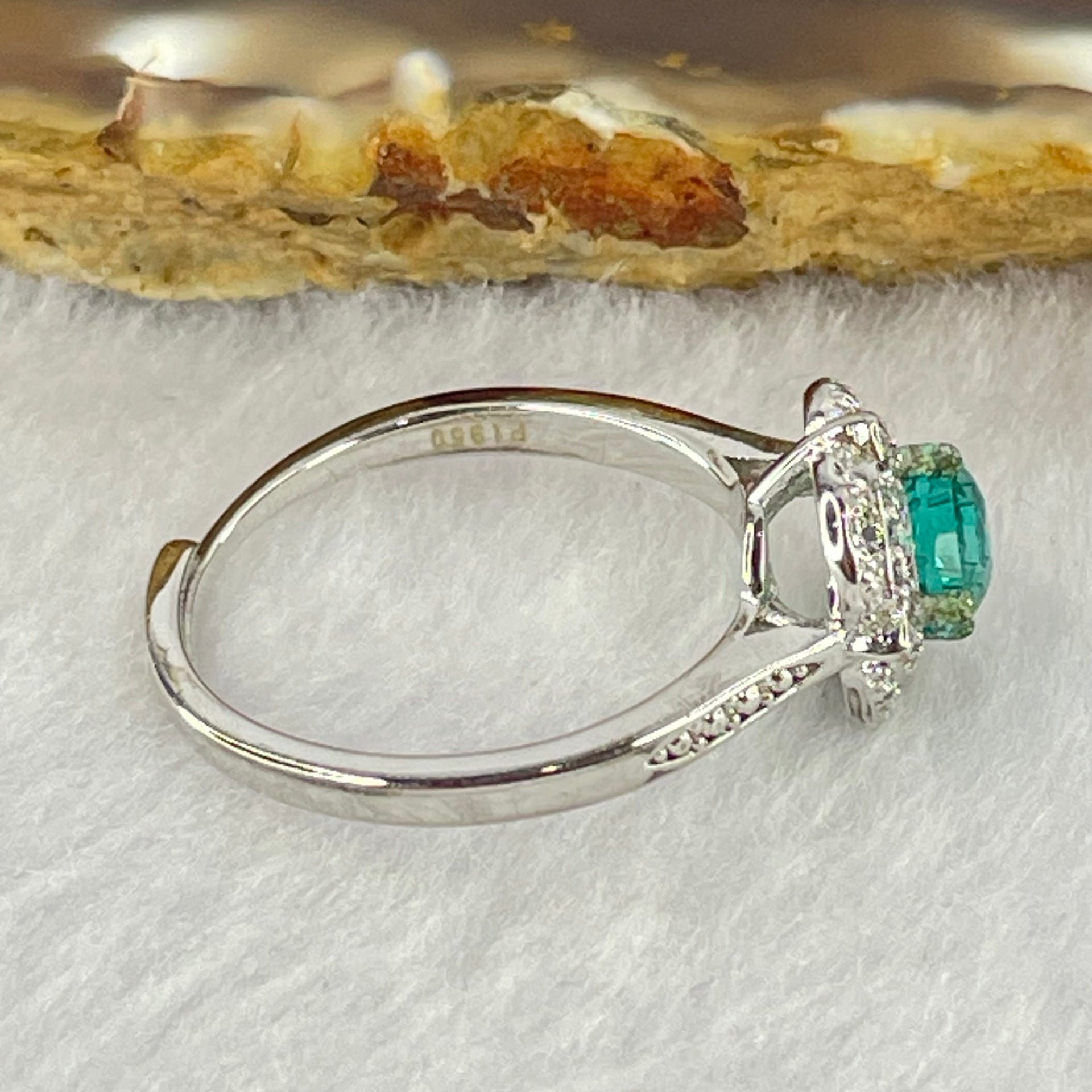 Green Cubic Zirconia in S925 Sliver Ring (Adjustable Size) 2.69g 6.3 by 4.5mm - Huangs Jadeite and Jewelry Pte Ltd