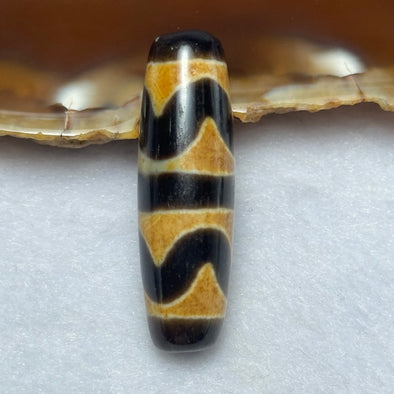 Natural Powerful Tibetan Old Oily Agate Double Tiger Tooth Daluo Dzi Bead Heavenly Master (Tian Zhu) 虎呀天诛 7.63g 37.6 by 11.5mm
