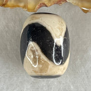 Natural Powerful Tibetan Old Oily Agate Tiger Tooth Daluo Dzi Bead Heavenly Master (Tian Zhu) 虎呀天诛 4.66g 17.5 by 13.2mm - Huangs Jadeite and Jewelry Pte Ltd