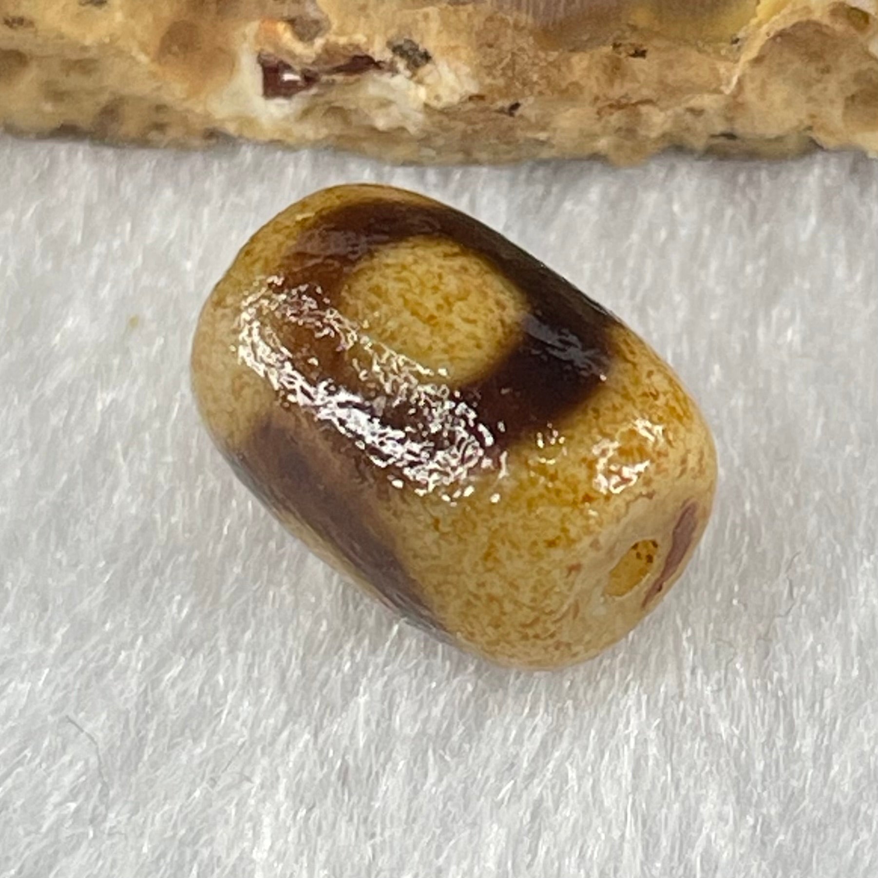 Natural Powerful Tibetan Old Oily Agate 3 Eyes Dzi Bead Heavenly Master (Tian Zhu) 三眼天诛 1.43g 12.0 by 8.6mm - Huangs Jadeite and Jewelry Pte Ltd