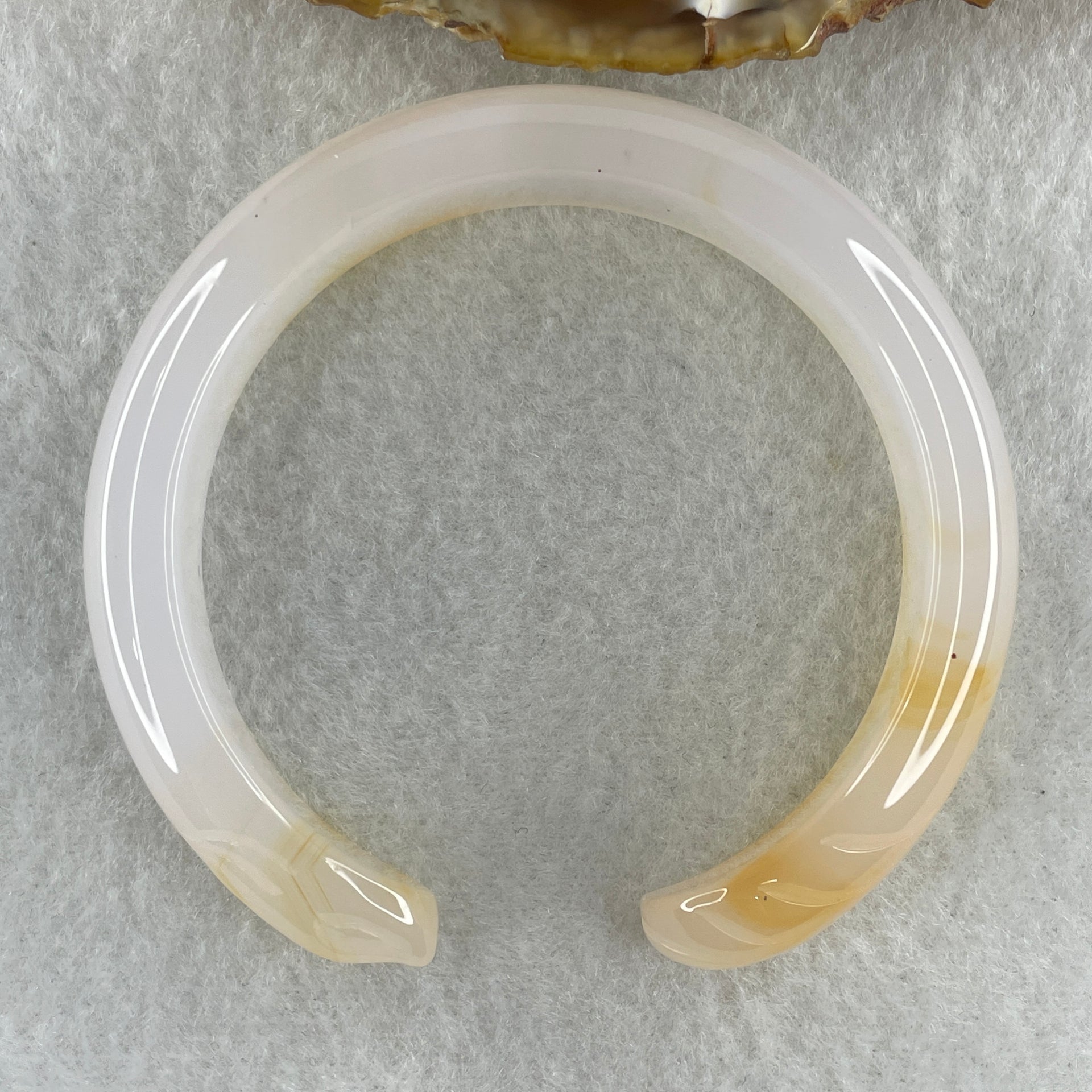 Natural White with Orange Piao Hua Agate Fox Bange Internal Dimeter 32.97g 11.6mm 54.5cm - Huangs Jadeite and Jewelry Pte Ltd