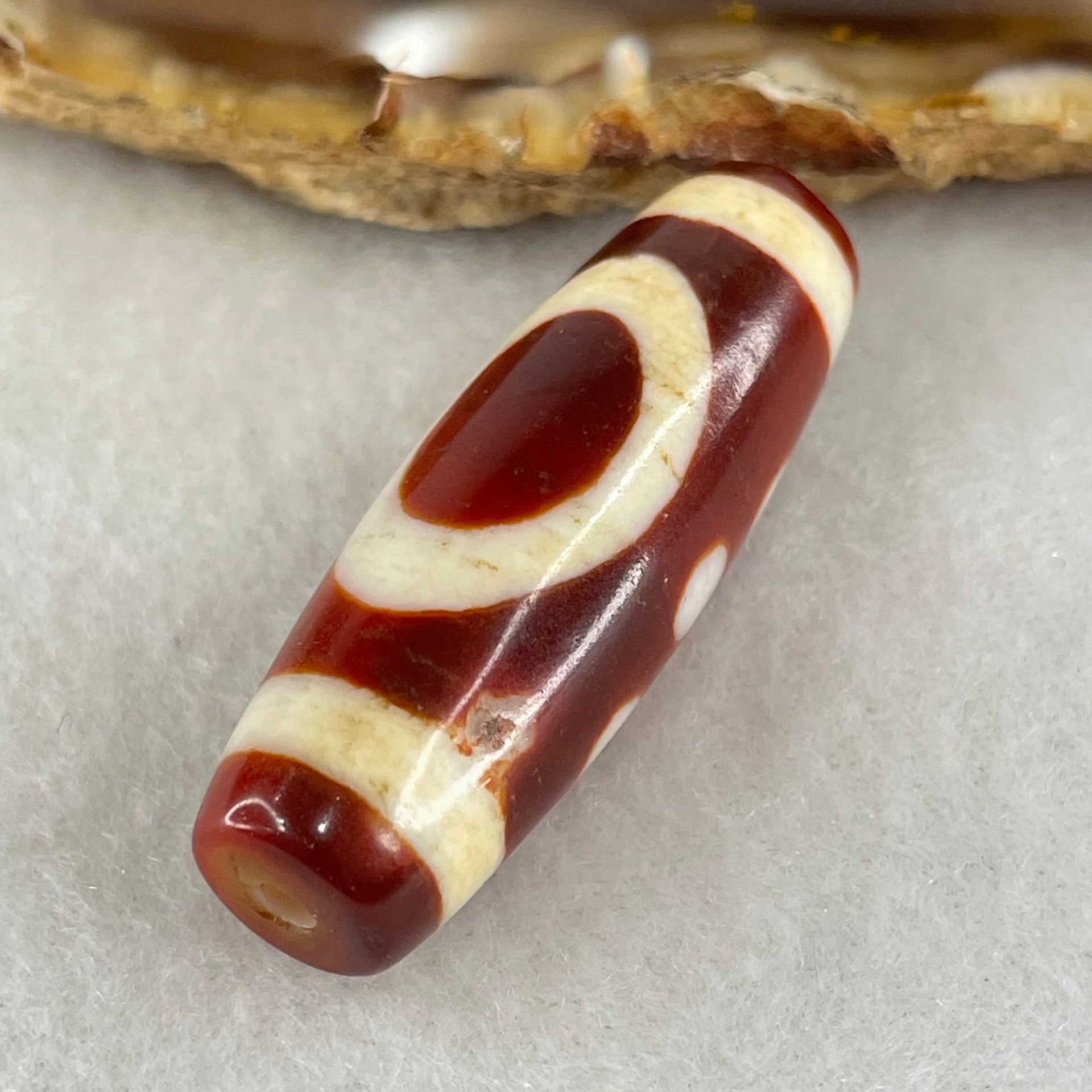 Natural Powerful Tibetan Old Oily Red White Agate One Eye Water Element Dzi Bead Heavenly Master (Tian Zhu) 一眼水元素天珠 9.44g 37.8 by 12.7mm - Huangs Jadeite and Jewelry Pte Ltd