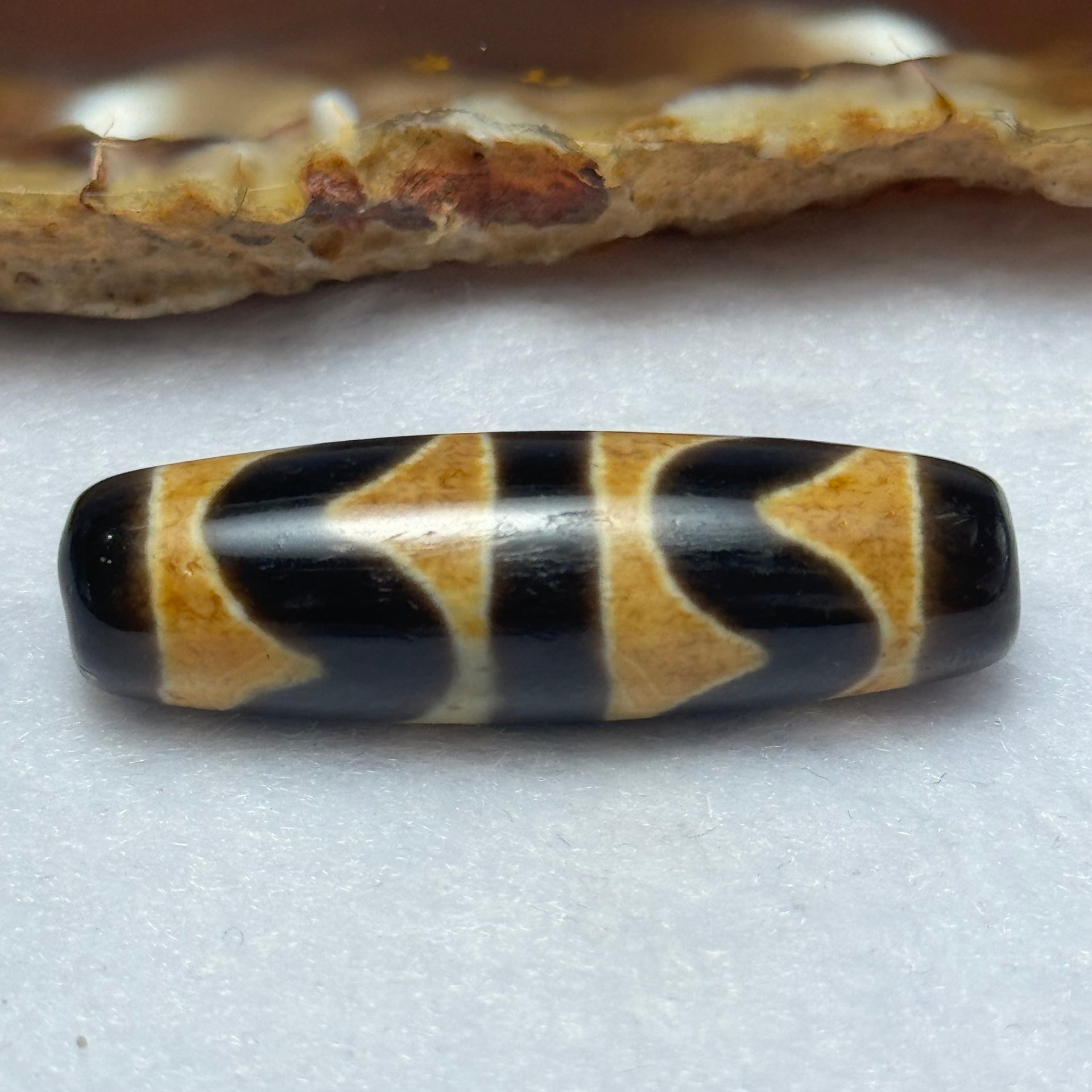 Natural Powerful Tibetan Old Oily Agate Double Tiger Tooth Daluo Dzi Bead Heavenly Master (Tian Zhu) 虎呀天诛 7.63g 37.6 by 11.5mm - Huangs Jadeite and Jewelry Pte Ltd
