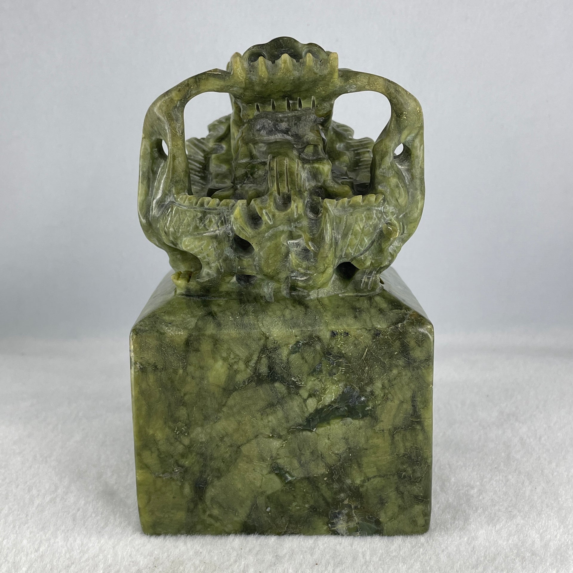 Natural Green Serpentine Dragon Seal Display 2,301.4g 92.5 by 91.5 by 145.0mm - Huangs Jadeite and Jewelry Pte Ltd
