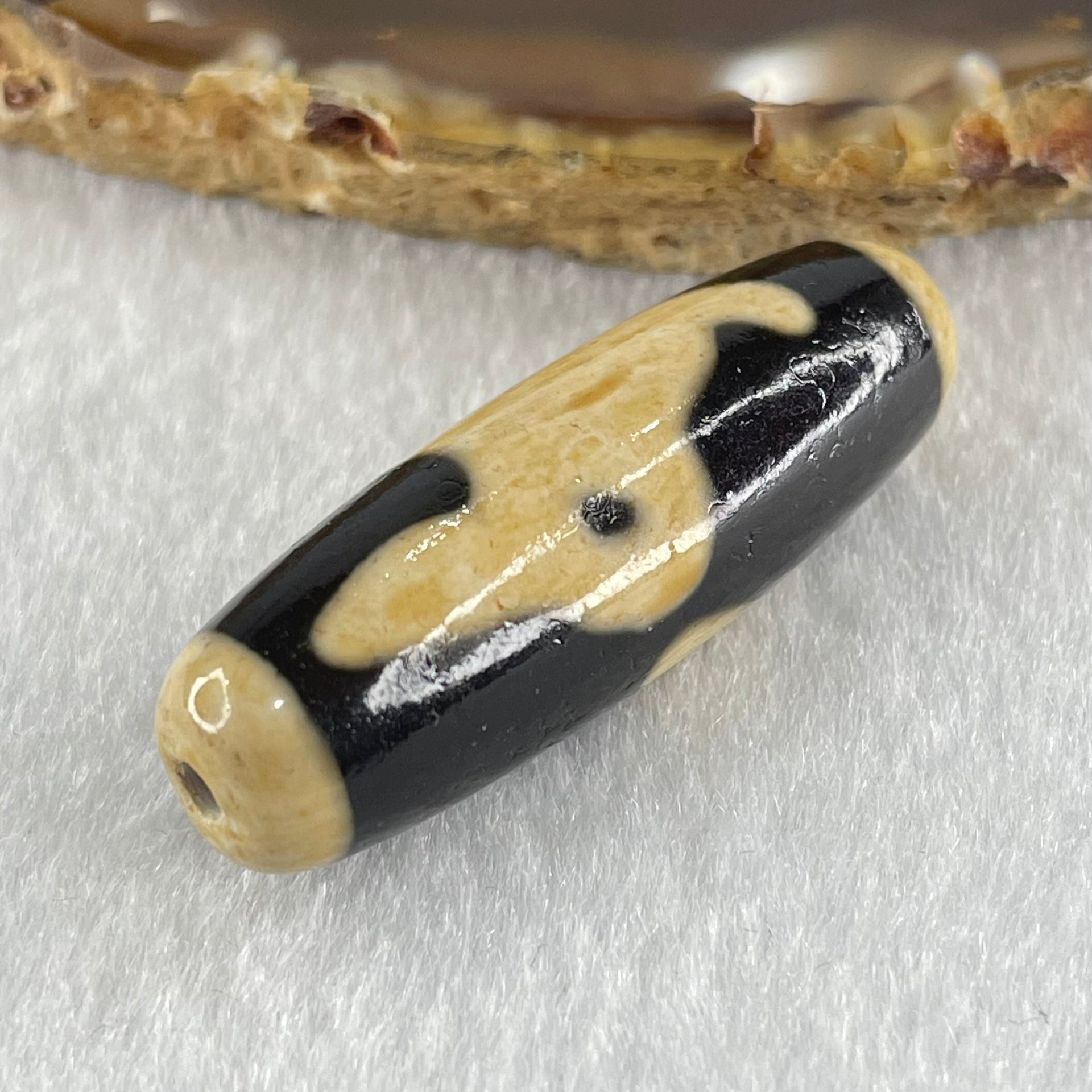 Natural Powerful Tibetan Old Oily Agate Rabbit Dzi Bead Heavenly Master (Tian Zhu) 兔子天珠 9.39g 39.1 by 12.7mm - Huangs Jadeite and Jewelry Pte Ltd