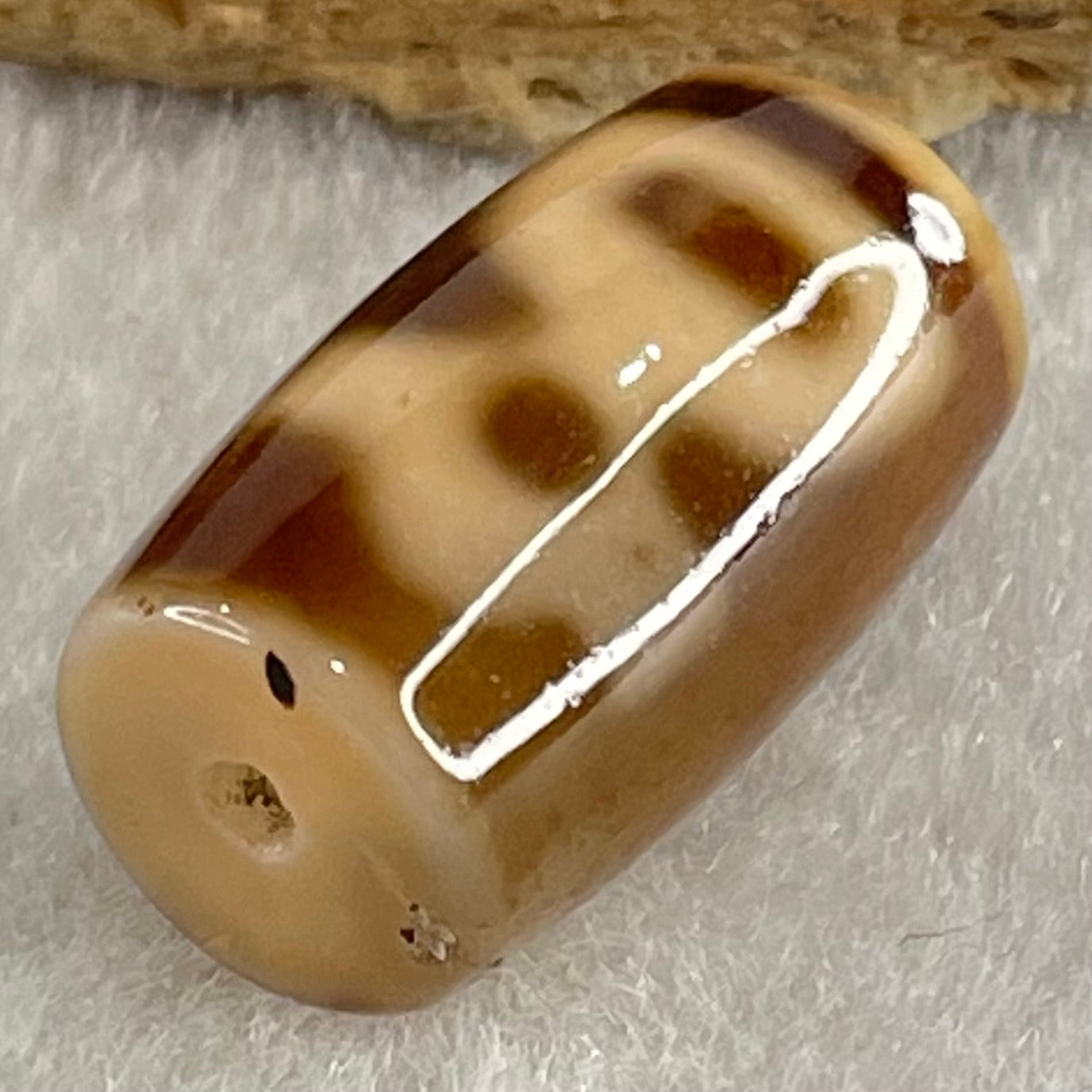 Natural Powerful Tibetan Old Oily Agate Double Cai Shen Dzi Bead Heavenly Master (Tian Zhu) 双财神长天珠 4.84g 19.8 by 11.8mm - Huangs Jadeite and Jewelry Pte Ltd
