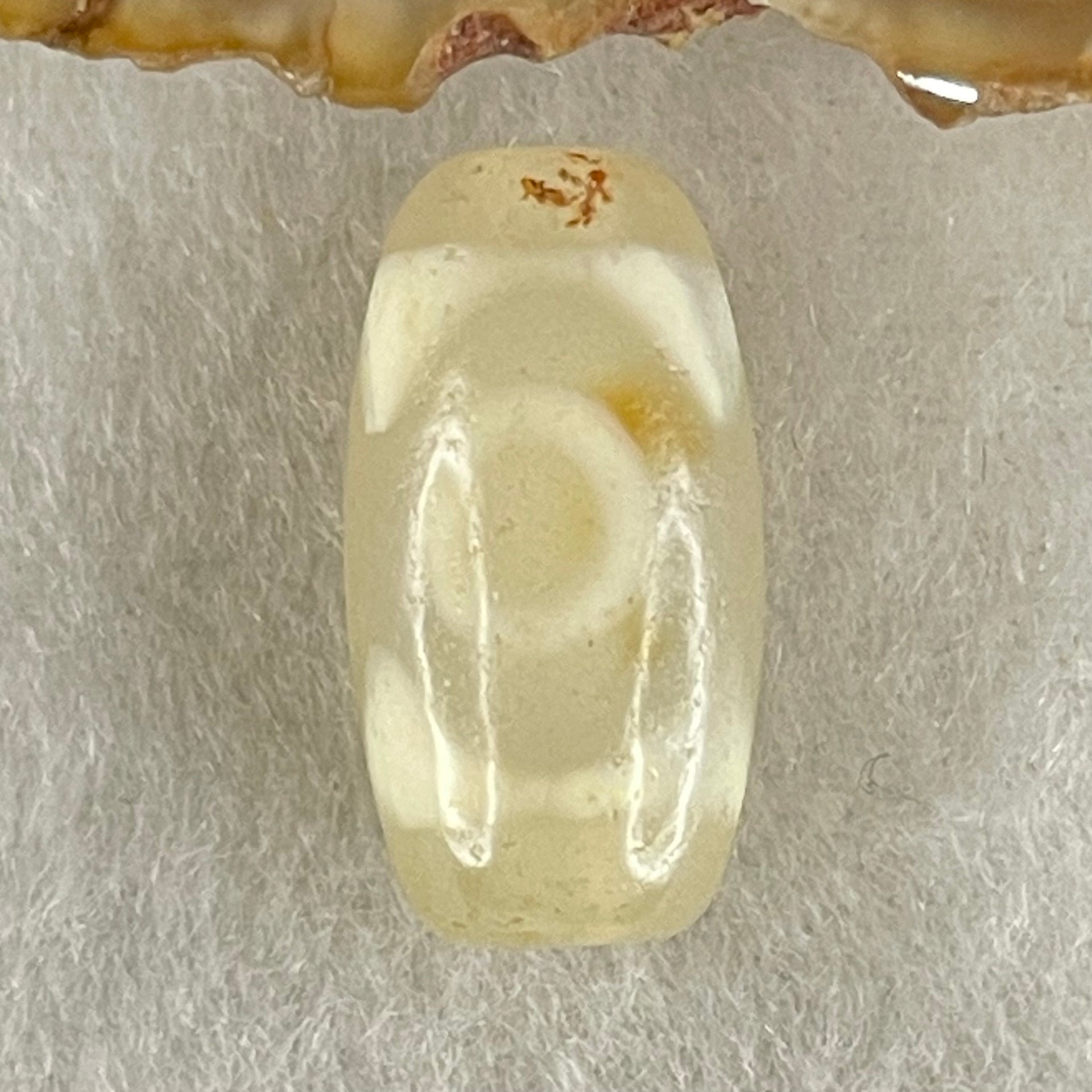 Natural Powerful Tibetan Old Oily Agate 3 Eyes Dzi Bead Heavenly Master (Tian Zhu) 三眼天诛 3.39g 20.1 by 10.5mm - Huangs Jadeite and Jewelry Pte Ltd