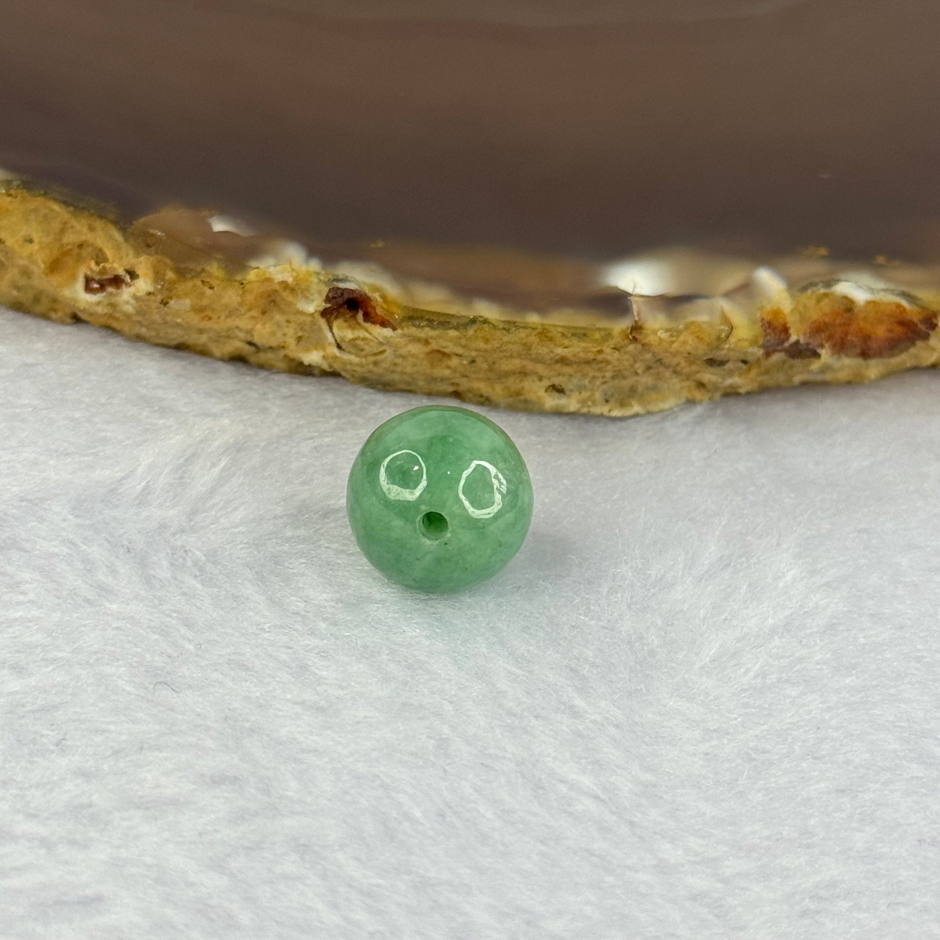 Type A Green Jadeite Bead for Bracelet/Necklace/Earrings/Ring 
2.45g 11.3mm - Huangs Jadeite and Jewelry Pte Ltd