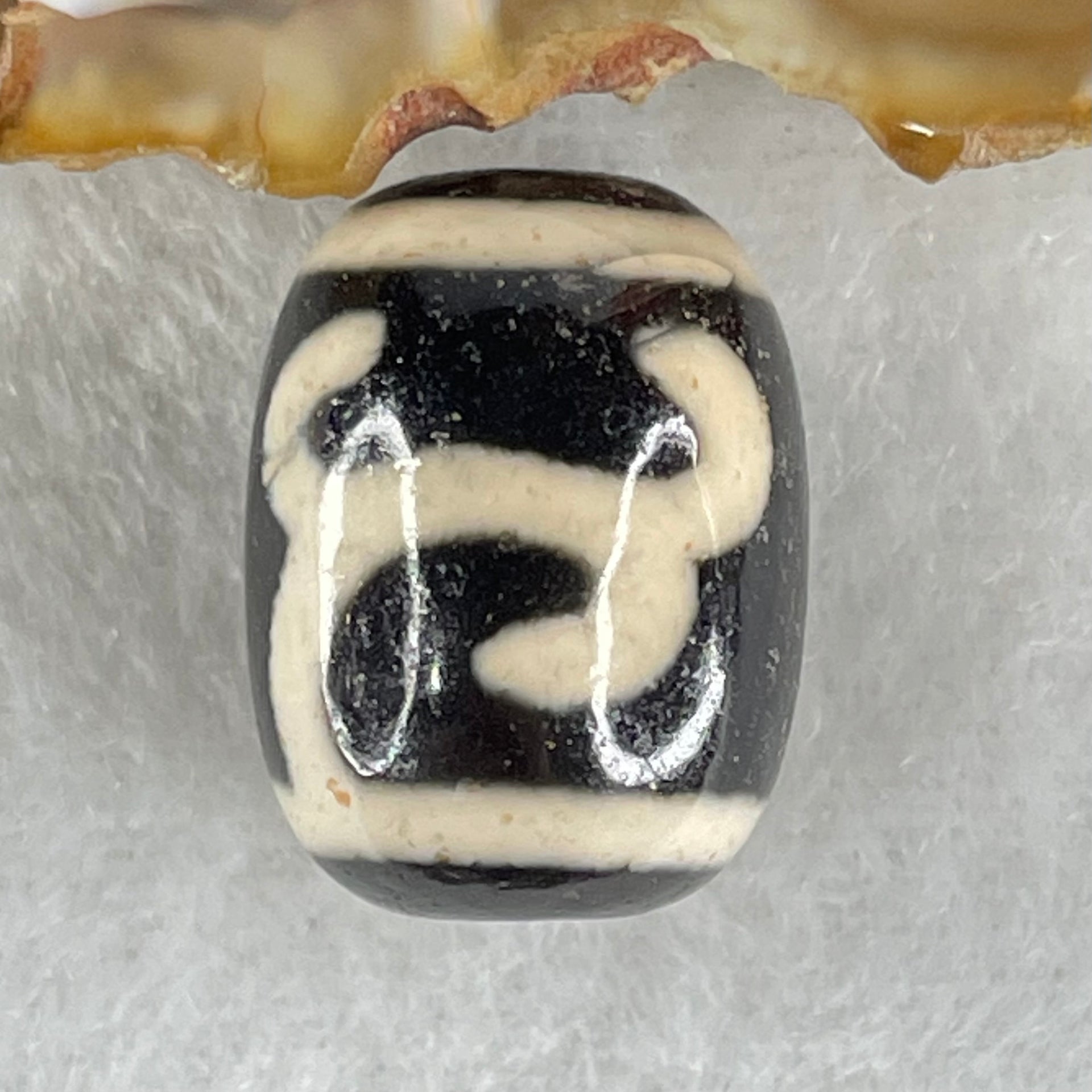Natural Powerful Tibetan Old Oily Black White Agate Green Tara Dzi Bead Heavenly Master (Tian Zhu) 绿度母天珠 4.80g 17.4 by 13.5mm - Huangs Jadeite and Jewelry Pte Ltd