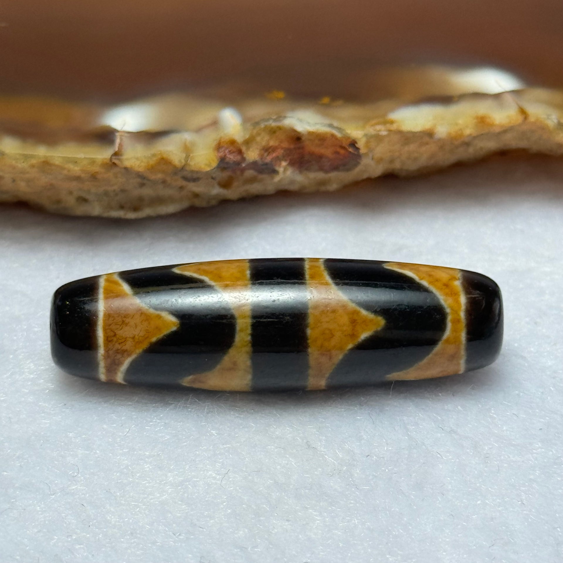 Natural Powerful Tibetan Old Oily Agate Double Tiger Tooth Daluo Dzi Bead Heavenly Master (Tian Zhu) 虎呀天诛 6.99g 37.2 by 11.1mm - Huangs Jadeite and Jewelry Pte Ltd