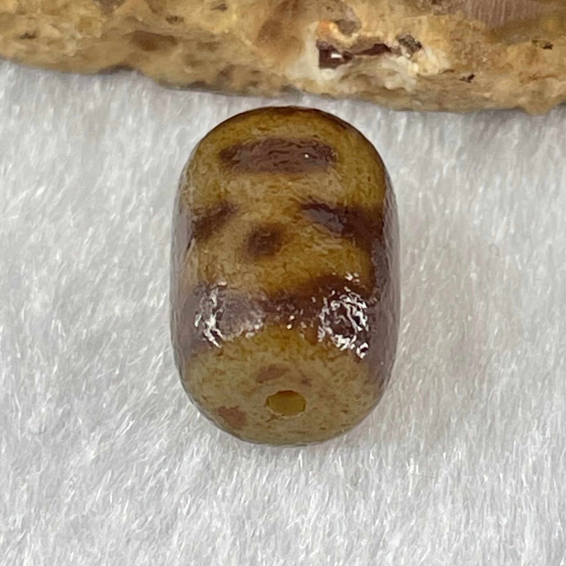 Natural Powerful Tibetan Old Oily Agate Double Cai Shen God of Fortune Dzi Bead Heavenly Master (Tian Zhu) 双财神爷天珠 1.78g 12.8 by 9.0mm - Huangs Jadeite and Jewelry Pte Ltd