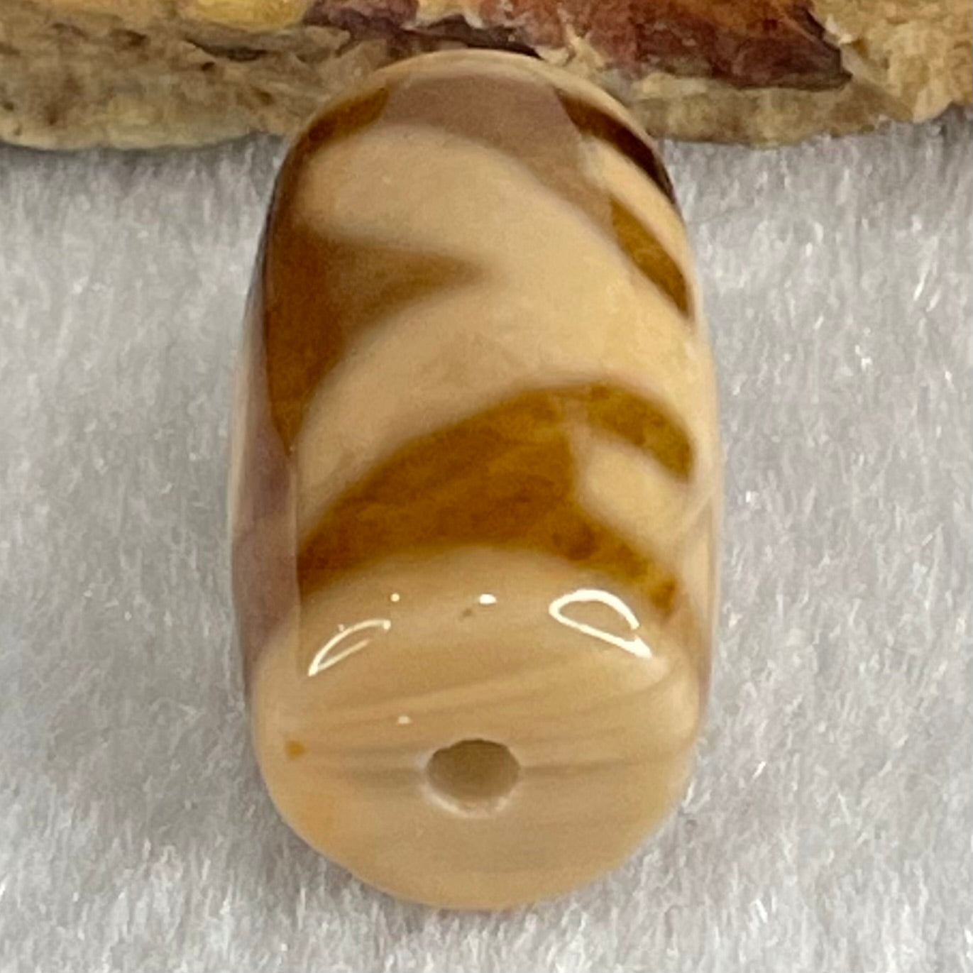 Natural Powerful Tibetan Old Oily Agate Patina Guiren Tairen Human Dzi Bead Totem Amulet Heavenly Master (Tian Zhu) 贵人天诛 4.79g 20.3 by 11.6mm - Huangs Jadeite and Jewelry Pte Ltd