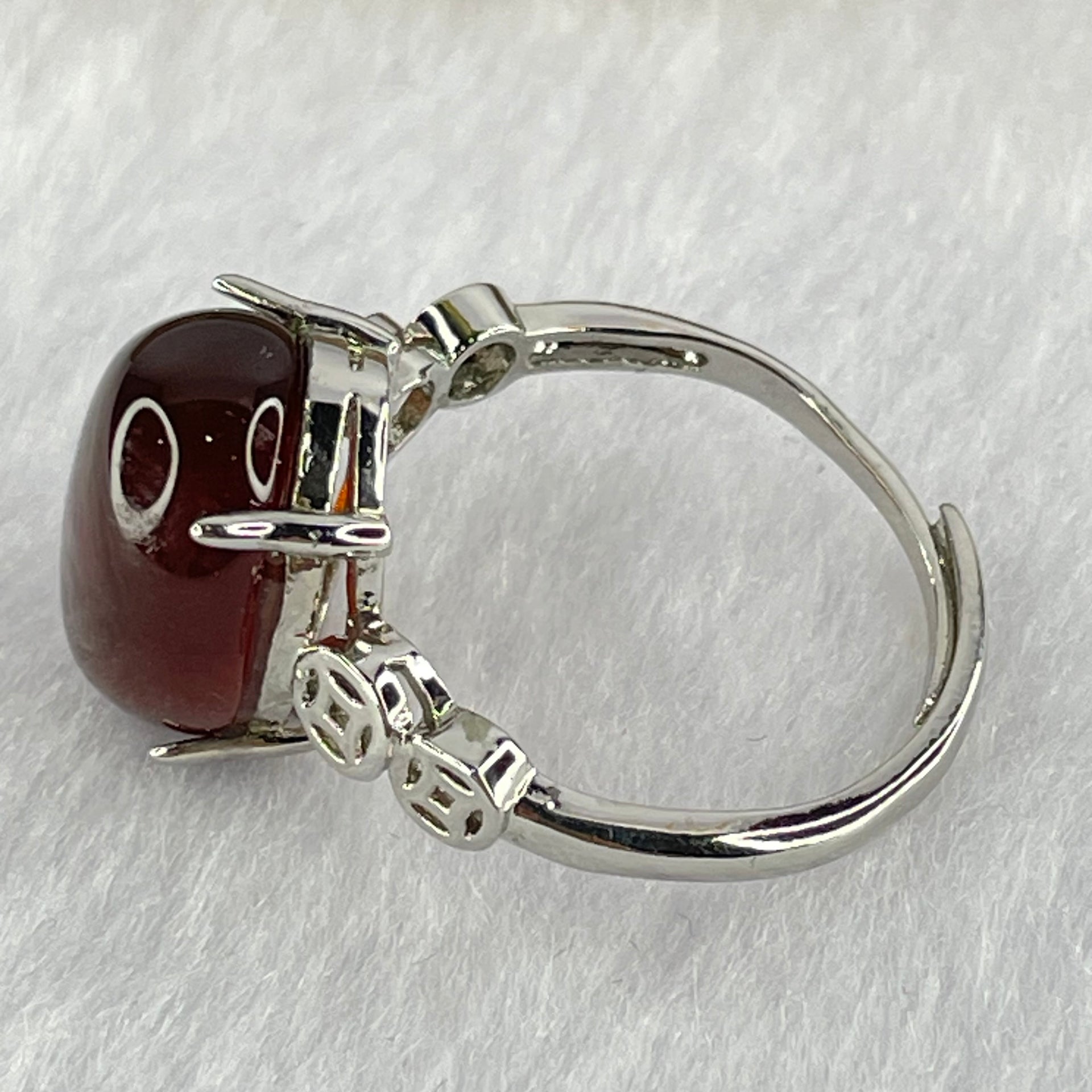 Natural Red Amber in S925 Sliver Ring (Adjustable Size) 2.57g 13.8 by 10.9 by 6.0mm - Huangs Jadeite and Jewelry Pte Ltd