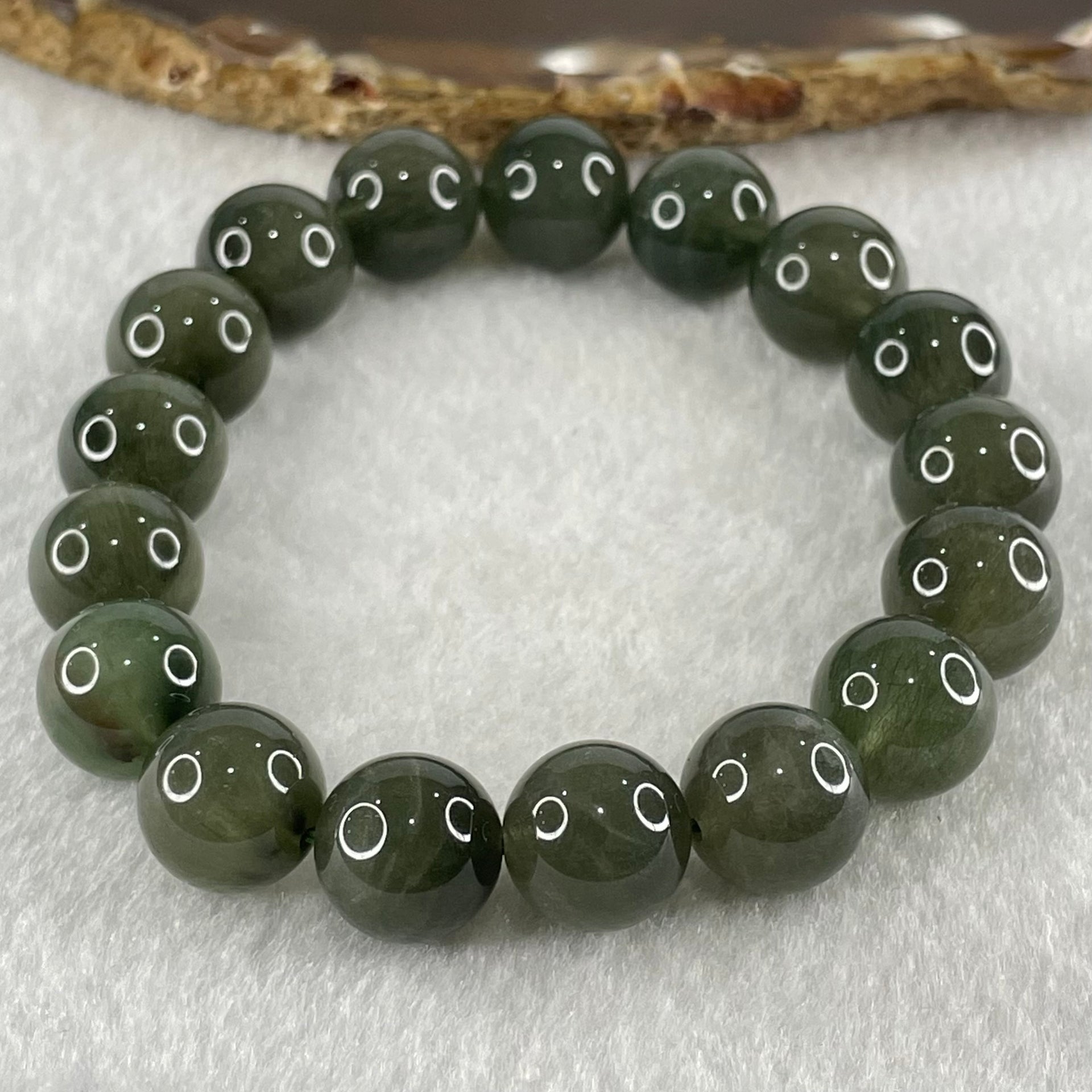 Good Grade Natural Cats Eye Green Rutilated Quartz Beads Bracelet 45.55g 18.5cm 12.7mm 17 Beads - Huangs Jadeite and Jewelry Pte Ltd