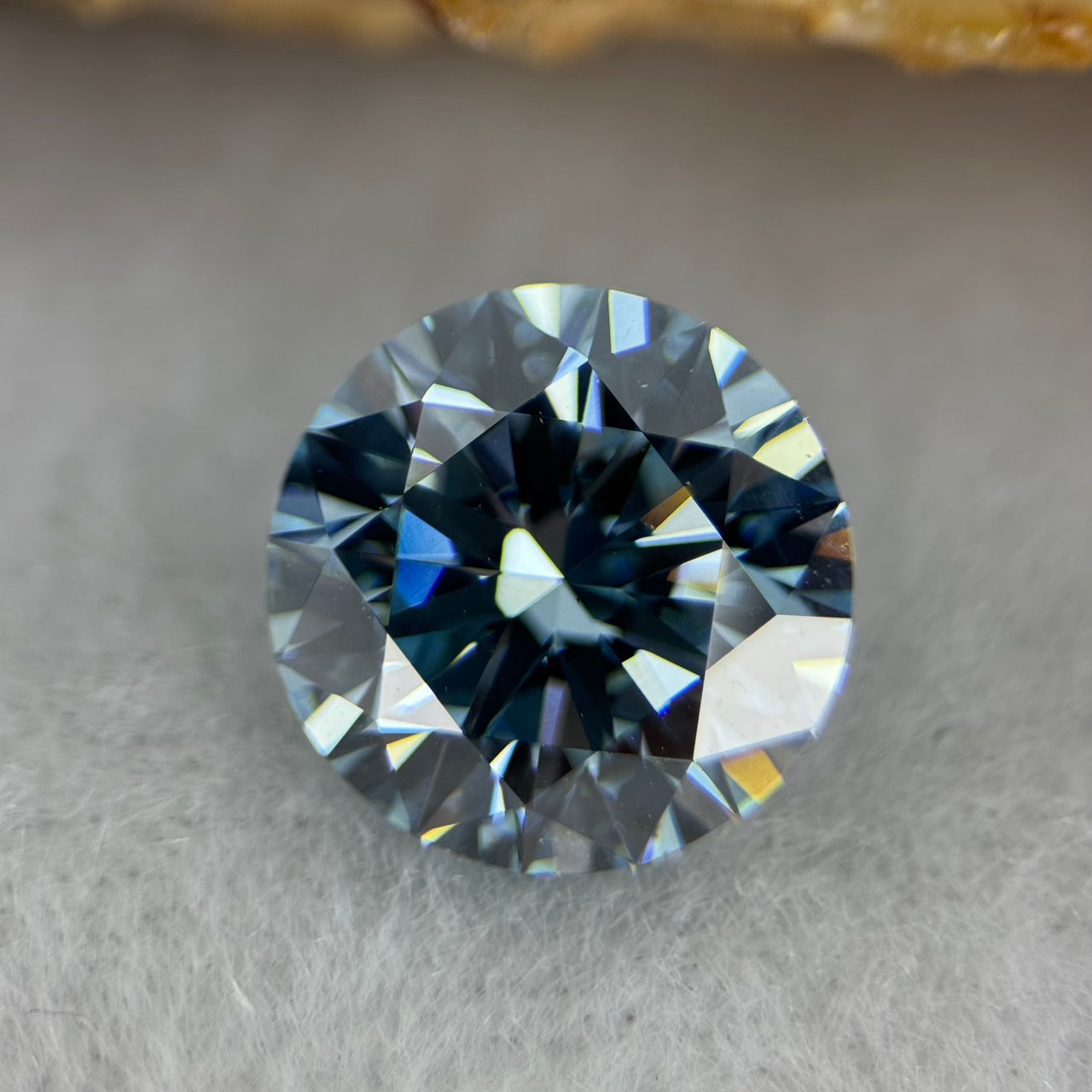 5.14cts Lab Grown IGI Certified Fancy Vivid Blue Diamond Round Brilliant VS2 ID EX EX 11.00 by 11.04 by 6.82mm - Huangs Jadeite and Jewelry Pte Ltd