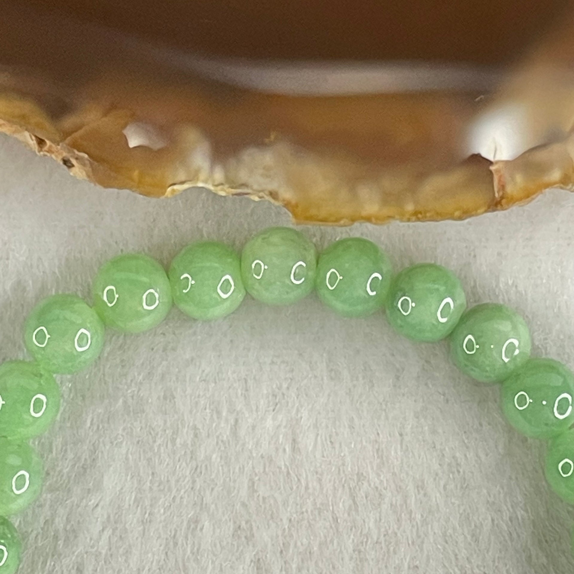 Type A Intense Bright Apple Green Jadeite Beads Bracelet 11.49g 15cm 6.1mm 30 Beads - Huangs Jadeite and Jewelry Pte Ltd