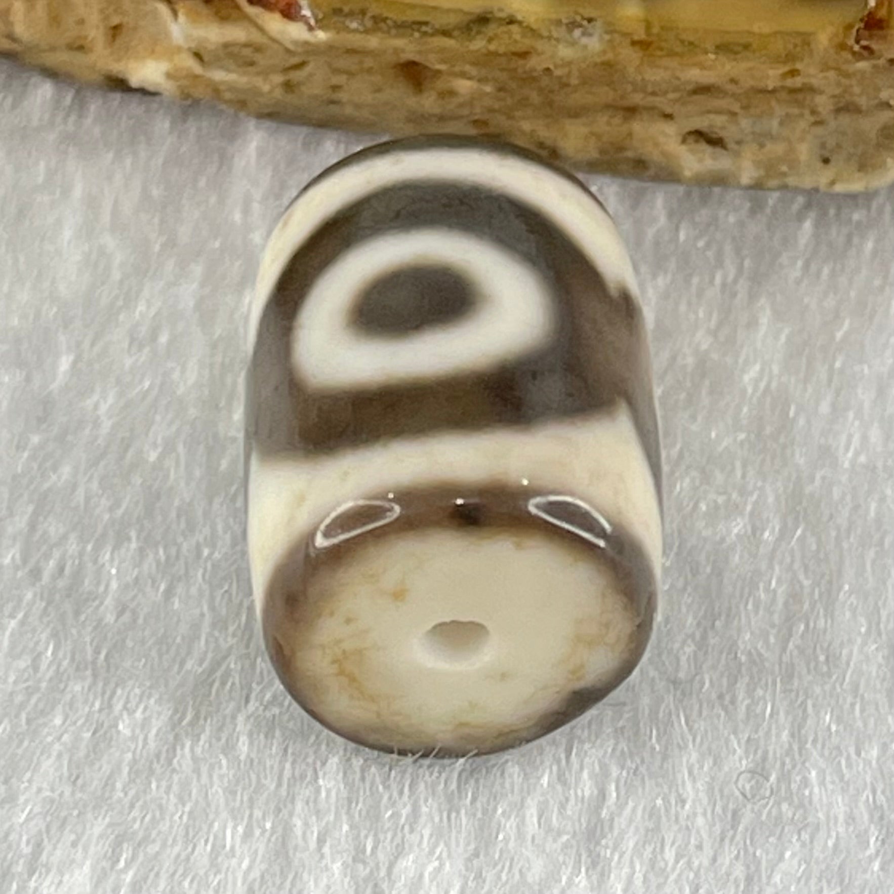 Natural Powerful Tibetan Old Oily Agate 3 Eyes Dzi Bead Heavenly Master (Tian Zhu) 三眼天诛 3.30g 15.4 by 11.0mm - Huangs Jadeite and Jewelry Pte Ltd
