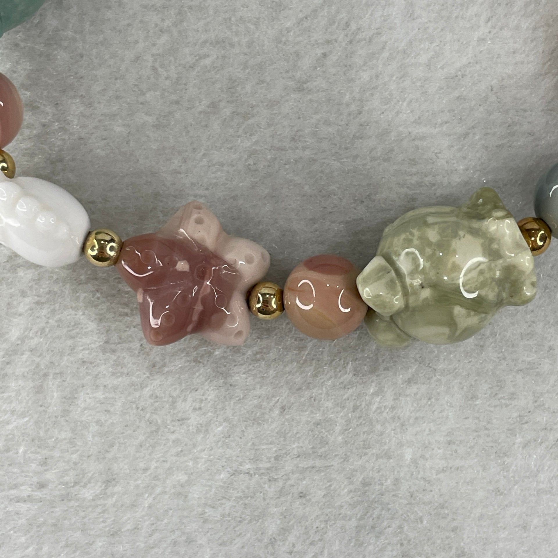 Certified Natural Alashan Agate Pink Starfish with Fish and Crab Bracelet 32.110g 16.5cm 15.1 by 17.1 by 14.6mm - Huangs Jadeite and Jewelry Pte Ltd