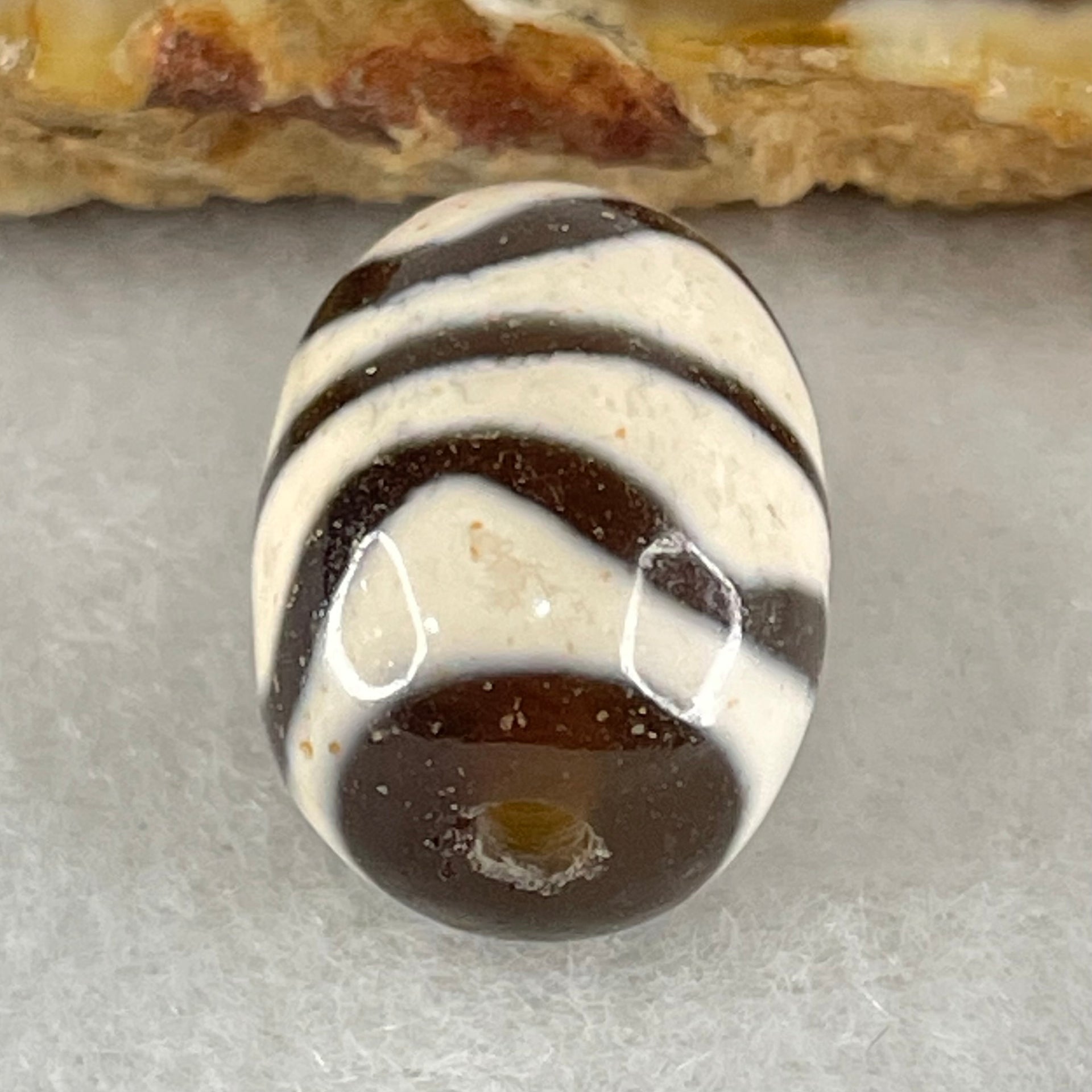 Natural Powerful Tibetan Old Oily Agate Double Tiger Tooth Daluo Dzi Bead Heavenly Master (Tian Zhu) 虎呀天诛 4.39g 17.6 by 12.9mm - Huangs Jadeite and Jewelry Pte Ltd