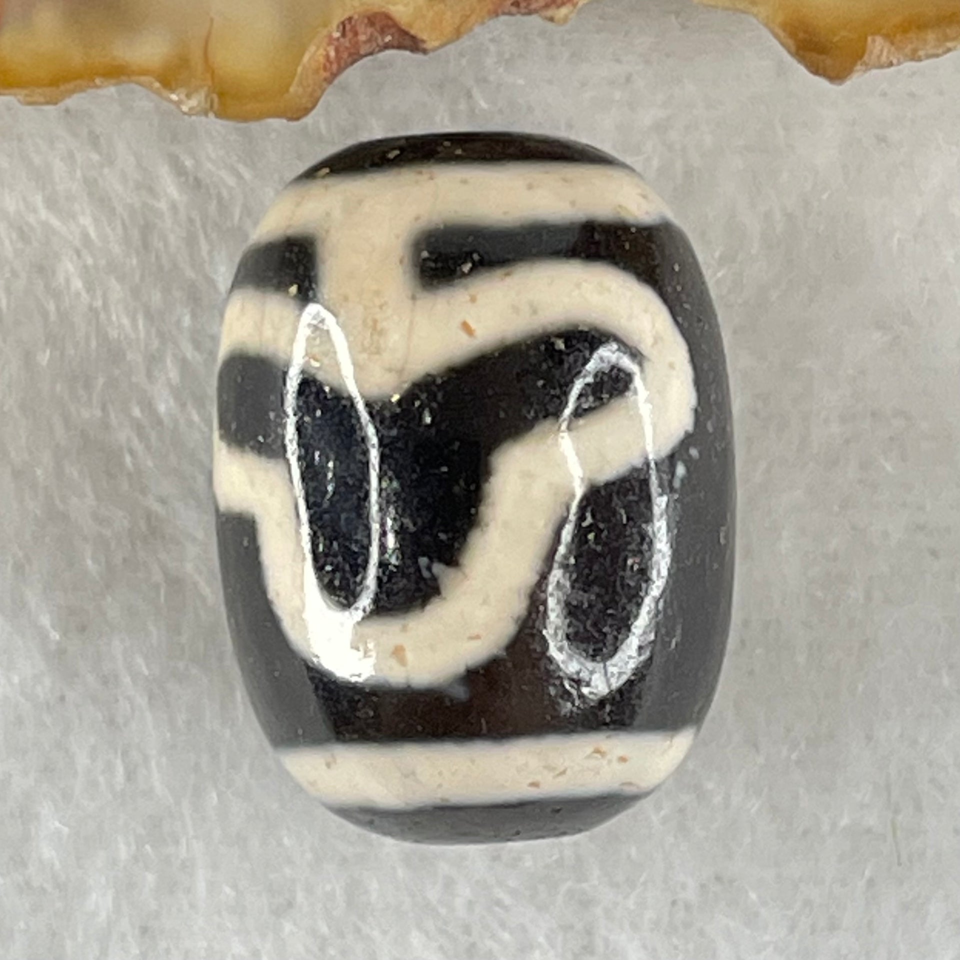 Natural Powerful Tibetan Old Oily Agate Double Bodhi Tree Dzi Bead Heavenly Master (Tian Zhu) 菩提树天珠 4.57g 17.9 by 13.1mm - Huangs Jadeite and Jewelry Pte Ltd