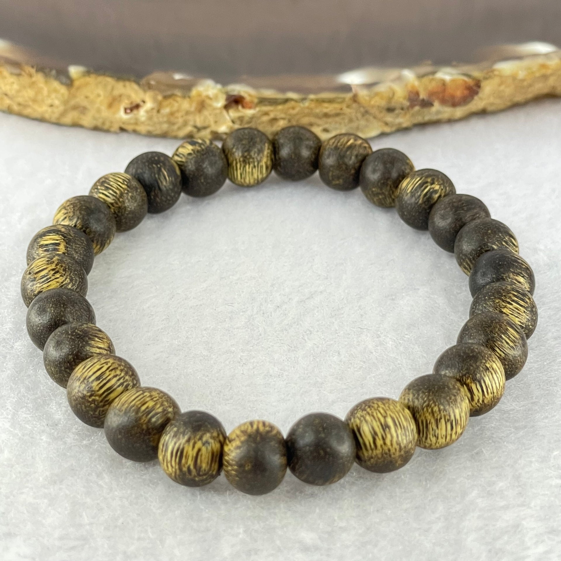 Natural Wild Vietnam Lu Qi Nan Agarwood Beads Bracelet 天然野生越南鹿其南沉香珠手镯 7.15g 17.5cm 9.0mm 26 Beads - Huangs Jadeite and Jewelry Pte Ltd