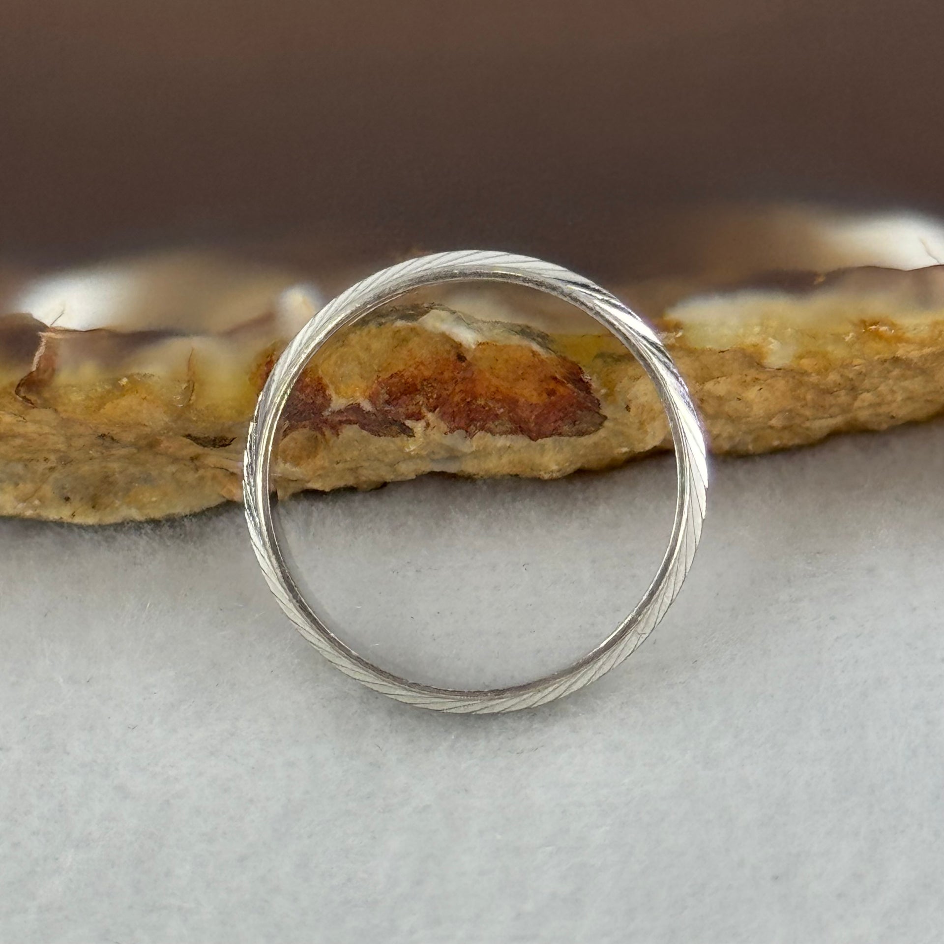 (Pre-Love) 18K 750 White Gold Ring 3.24g Inner Diameter 15.3mm Thickness 4.9 by 1.3mm US4.6 HK9.8 - Huangs Jadeite and Jewelry Pte Ltd