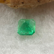 Natural Colombia Vivid Green Emerald (Beryl) Cut-Cornered Square Step cut 0.47ct 4.5 by 4.5 by 3.5mm - Huangs Jadeite and Jewelry Pte Ltd