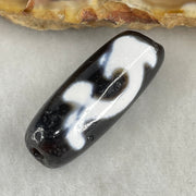 Natural Powerful Tibetan Old Oily Agate Green Tara Dzi Bead Heavenly Master (Tian Zhu) 绿度母天珠 4.50g 28.5 by 10.4mm - Huangs Jadeite and Jewelry Pte Ltd
