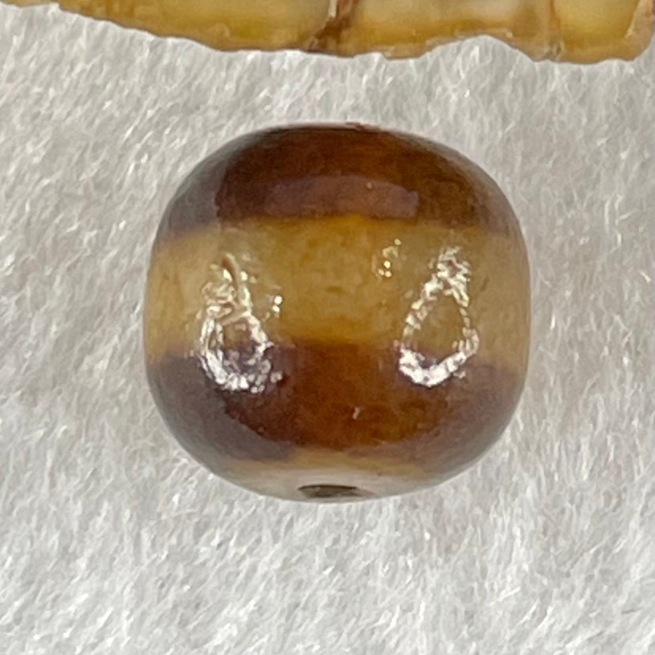 Natural Powerful Tibetan Old Oily Agate 1 Line Dzi Bead Heavenly Master (Tian Zhu) 1.86g 10.1 by 10.9mm - Huangs Jadeite and Jewelry Pte Ltd