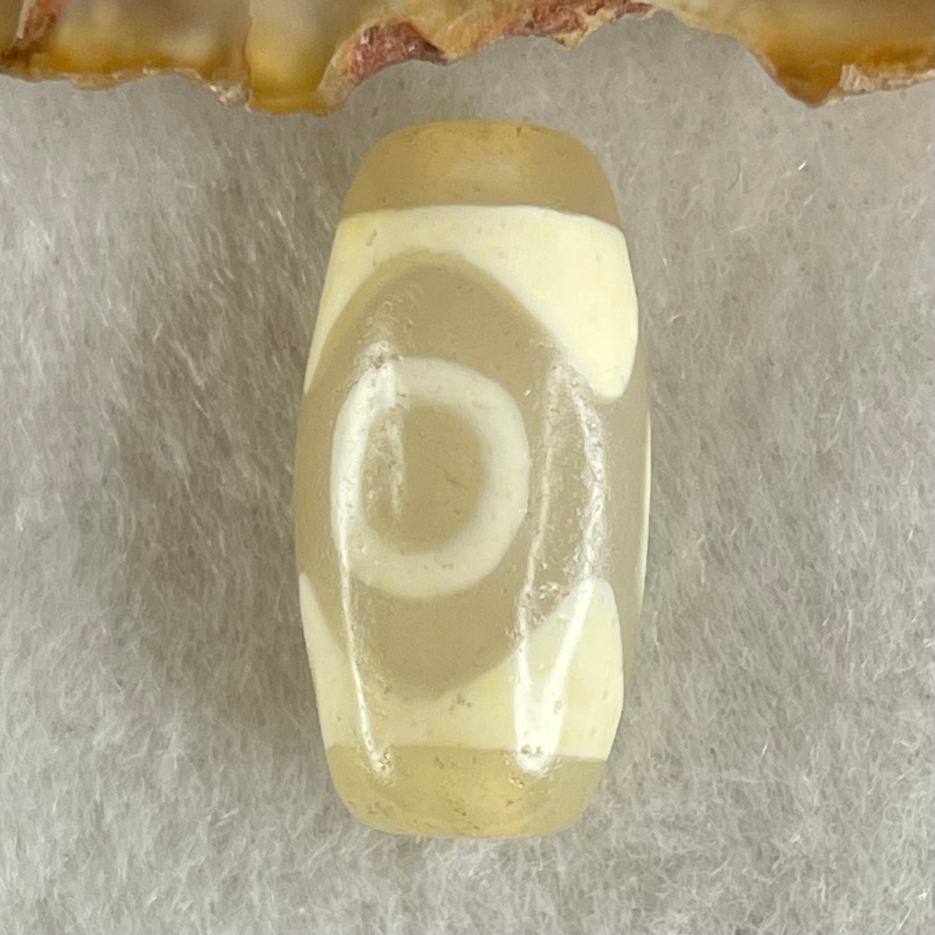 Natural Powerful Tibetan Old Oily Agate 3 Eyes Dzi Bead Heavenly Master (Tian Zhu) 三眼天诛 2.90g 20.1 by 10.1mm - Huangs Jadeite and Jewelry Pte Ltd