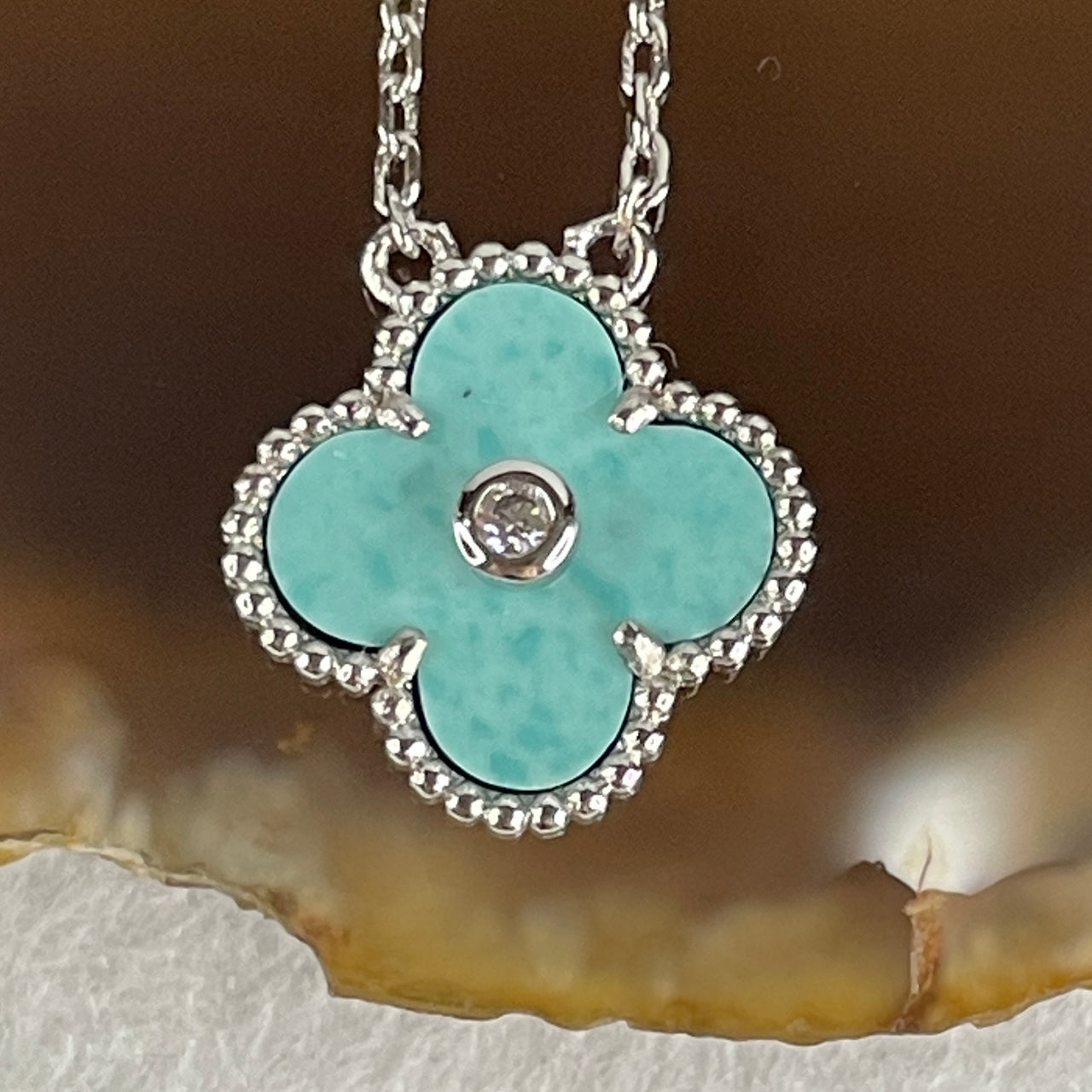 0.3Ct Colourless Round Brilliant Diameter 4.0mm VVS1 Excellent Cut Moissanite Excellent Polish Excellent Symmetry None Florescence in S925 Silver Blue 4 Leafs Clover Necklace Length 36-45cm GRA 883912091
