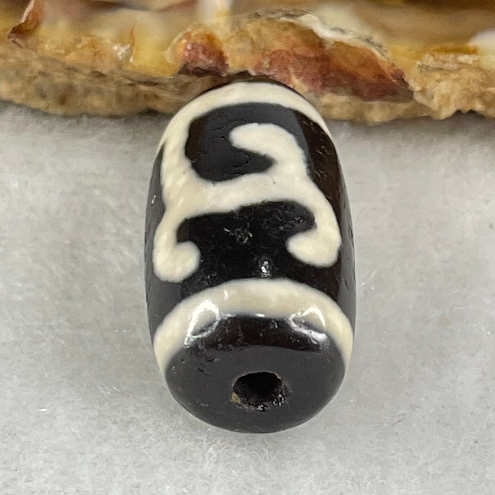 Natural Powerful Tibetan Old Oily Black White Agate Green Tara Dzi Bead Heavenly Master (Tian Zhu) 绿度母天珠 3.94g 19.6 by 11.1mm - Huangs Jadeite and Jewelry Pte Ltd