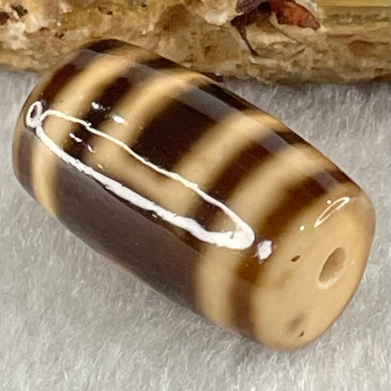 Natural Powerful Tibetan Old Oily Agate Sky Door Serenity 1 Eye Dzi Bead Heavenly Master (Tian Zhu) 一眼天门天诛 4.76g 19.7 by 11.6mm - Huangs Jadeite and Jewelry Pte Ltd