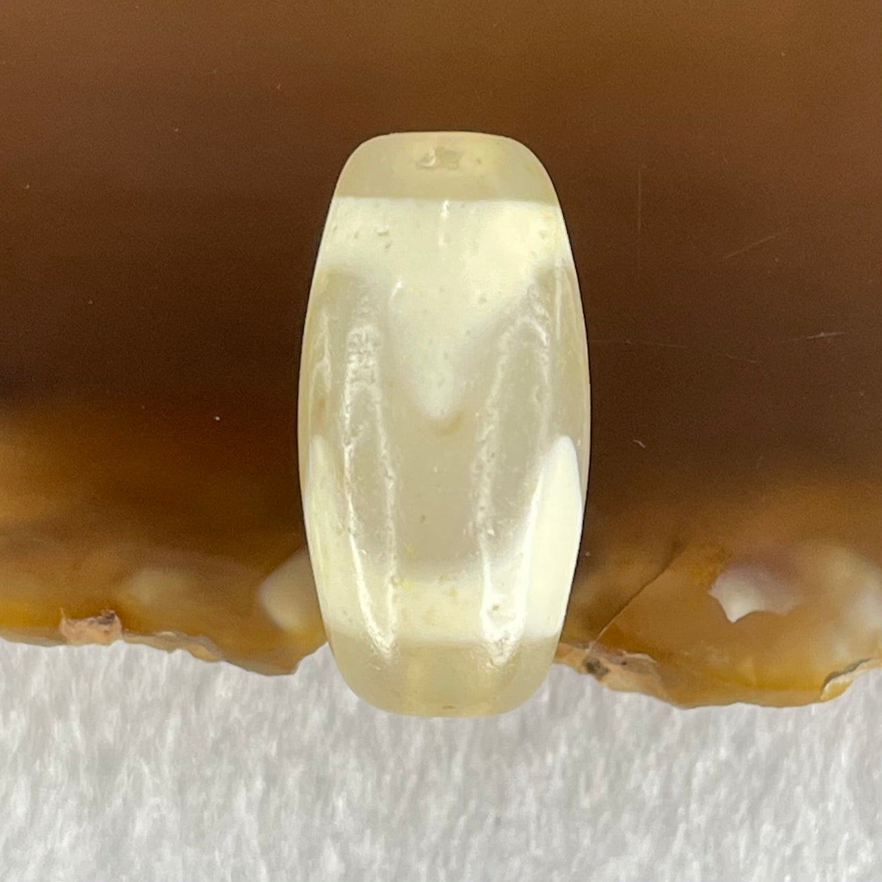 Natural Powerful Tibetan Old Oily Agate Tiger Tooth Daluo Dzi Bead Heavenly Master (Tian Zhu) 虎呀天诛 2.87g 19.9 by 10.0mm - Huangs Jadeite and Jewelry Pte Ltd