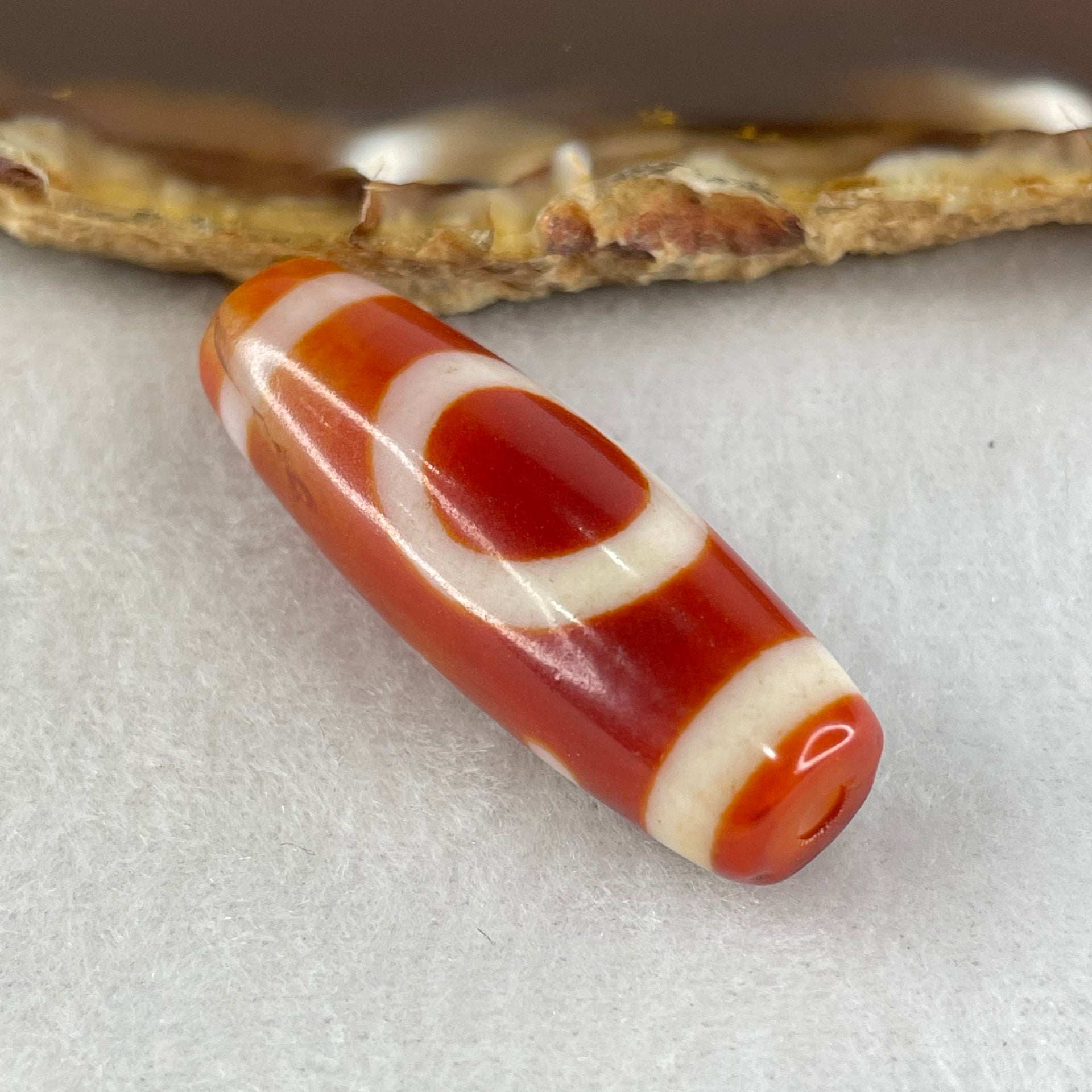 Natural Powerful Tibetan Old Oily Red White Agate One Eye Earth Element Dzi Bead Heavenly Master (Tian Zhu) 一眼土元素天珠 9.86g 37.7 by 13.1mm - Huangs Jadeite and Jewelry Pte Ltd