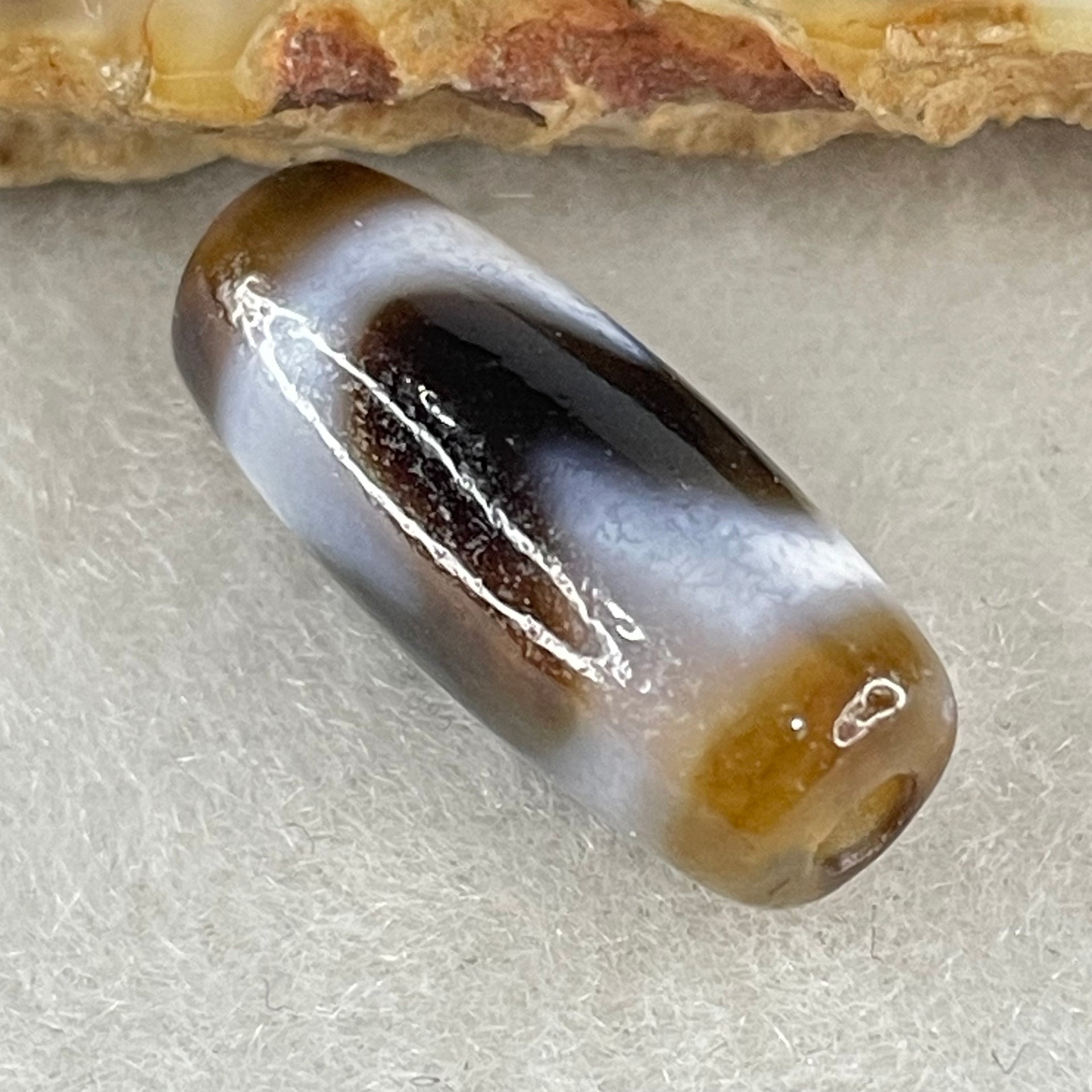 Natural Powerful Tibetan Old Oily Agate Tiger Tooth Daluo Dzi Bead Heavenly Master (Tian Zhu) 2.20g 20.2 by 6.5mm - Huangs Jadeite and Jewelry Pte Ltd