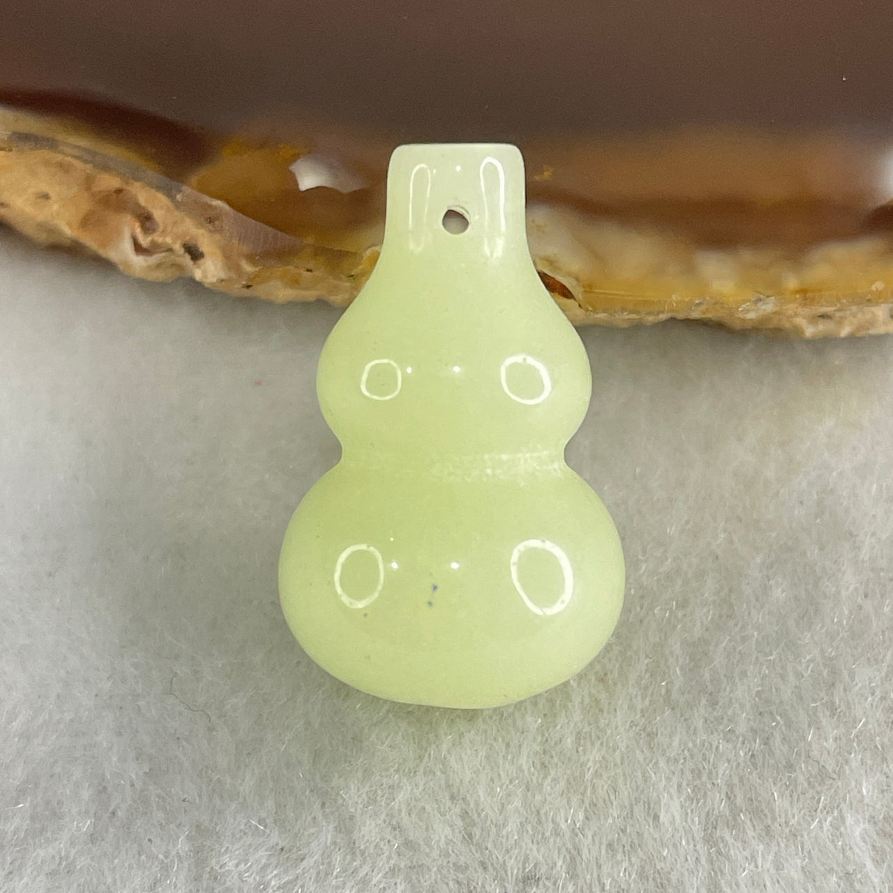 Natural Light Green Chalcedony Mini Hulu Display 4.69g 22.7 by 14.2mm - Huangs Jadeite and Jewelry Pte Ltd