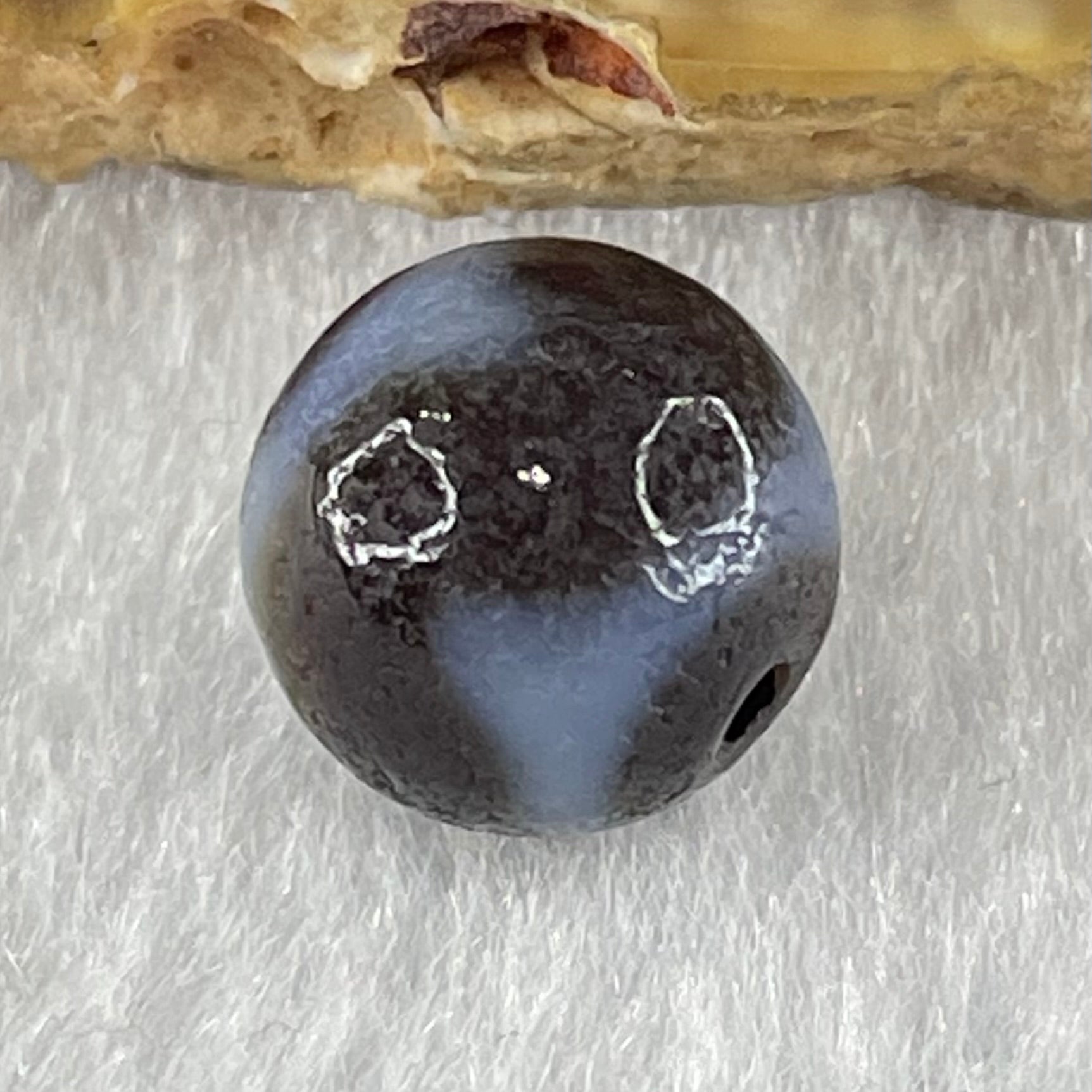 Natural Powerful Tibetan Old Oily Agate Tiger Tooth Daluo Dzi Bead Heavenly Master (Tian Zhu) 虎呀天诛 1.45g 9.8 by 10.3mm - Huangs Jadeite and Jewelry Pte Ltd