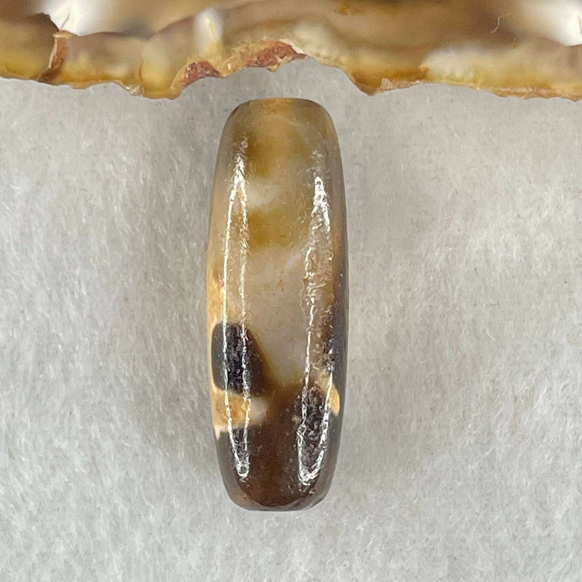 Natural Powerful Tibetan Old Oily Agate Patina Guiren Tairen Human Dzi Bead Totem Amulet Heavenly Master (Tian Zhu) 贵人天诛 4.55g 28.1 by 9.1mm - Huangs Jadeite and Jewelry Pte Ltd