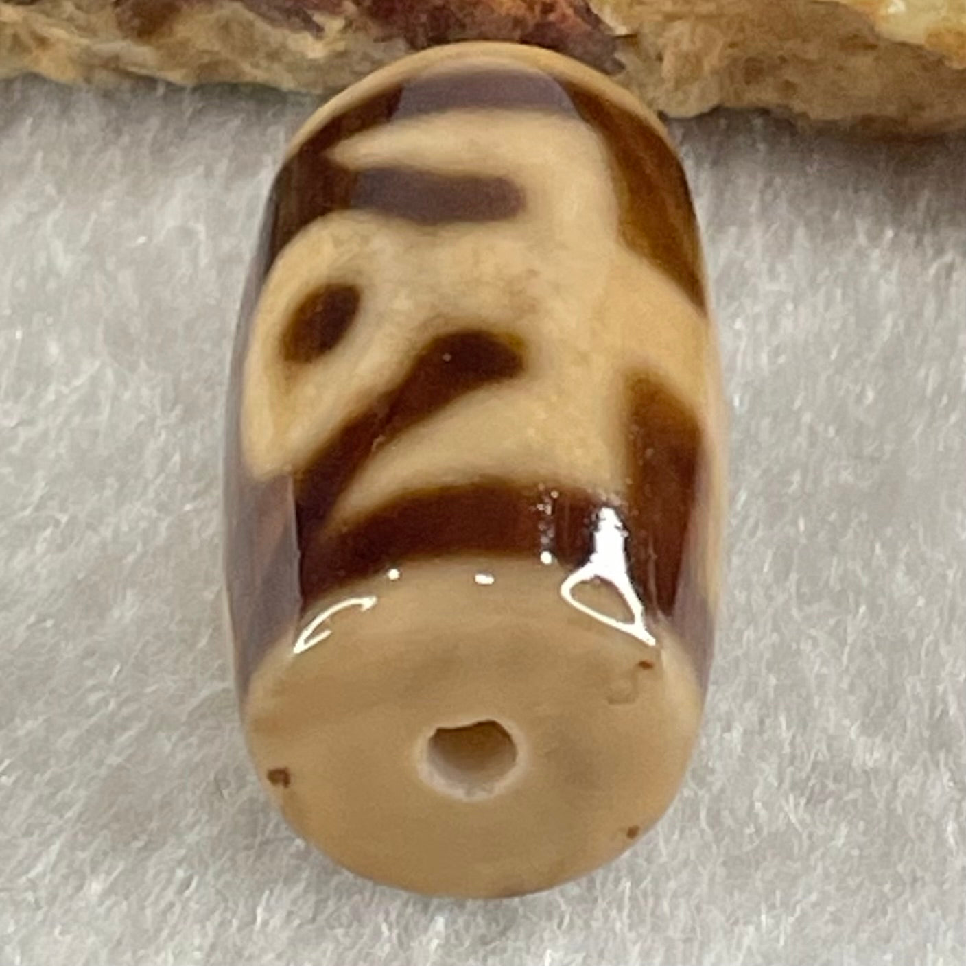 Natural Powerful Tibetan Old Oily Agate Patina Guiren Tairen Human Dzi Bead Totem Amulet Heavenly Master (Tian Zhu) 贵人天诛 4.86g 19.6 by 11.7mm - Huangs Jadeite and Jewelry Pte Ltd