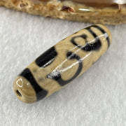 Natural Powerful Tibetan Old Oily Monkey Agate Dzi Bead Heavenly Master (Tian Zhu) 猴天珠 9.44g 39.2 by 12.6mm - Huangs Jadeite and Jewelry Pte Ltd