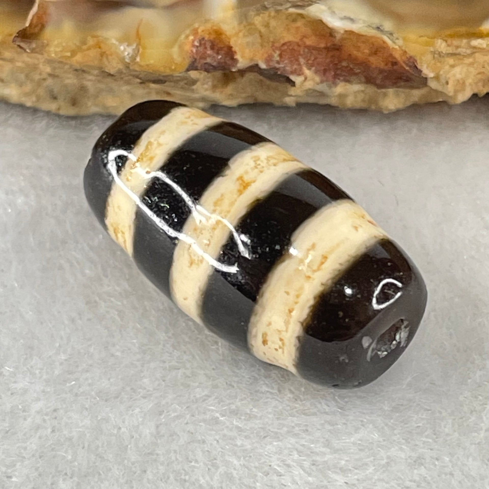 Natural Powerful Tibetan Old Oily Agate 3-Lines Dzi Bead Heavenly Master (Tian Zhu) 三行天诛 3.09g 19.9 by 10.1mm - Huangs Jadeite and Jewelry Pte Ltd