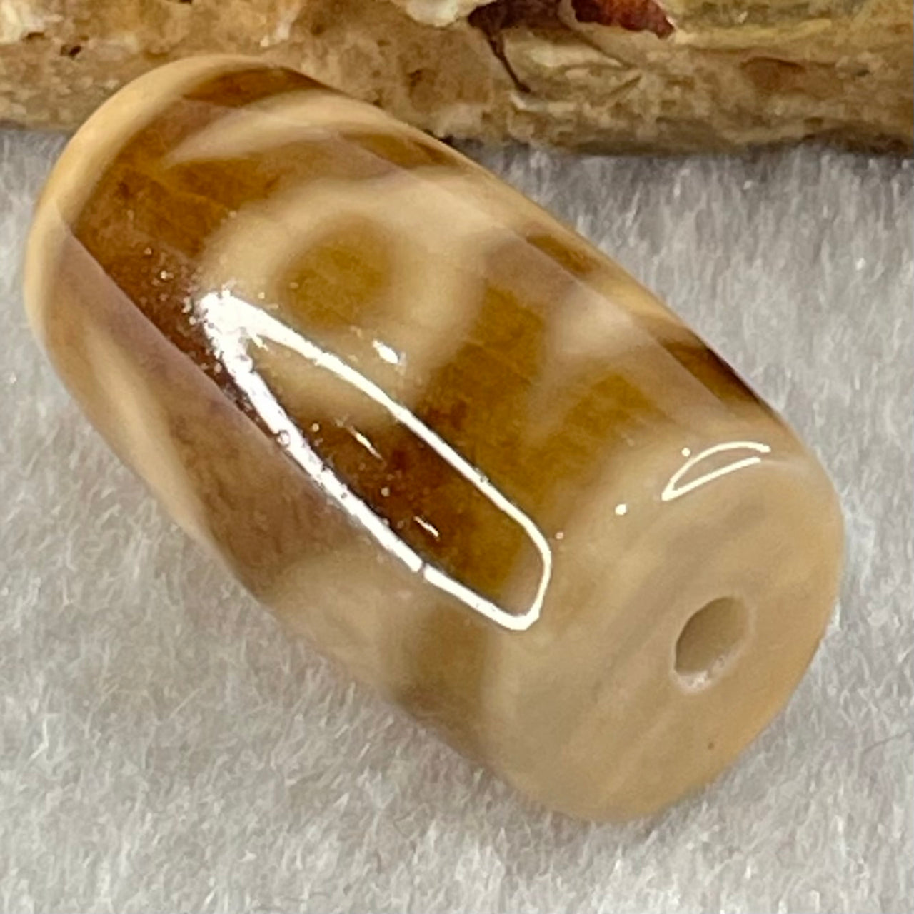 Natural Powerful Tibetan Old Oily Agate Patina Guiren Tairen Human Dzi Bead Totem Amulet Heavenly Master (Tian Zhu) 贵人天诛 4.84g 20.6 by 11.7mm - Huangs Jadeite and Jewelry Pte Ltd