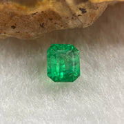 Natural Colombia Green Emerald (Beryl) Cut-Cornered Rectangular step cut 0.68ct 5.6 by 4.8 by 3.6mm - Huangs Jadeite and Jewelry Pte Ltd
