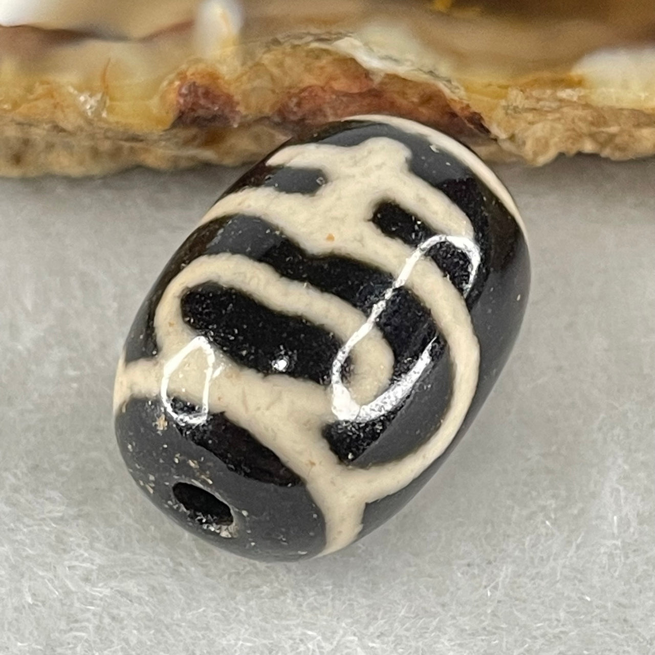 Natural Powerful Tibetan Old Oily Agate Double Nectar Vessel Dzi Bead Heavenly Master (Tian Zhu) 花蜜容器眼天珠 4.80g 18.2 by 13.2mm - Huangs Jadeite and Jewelry Pte Ltd