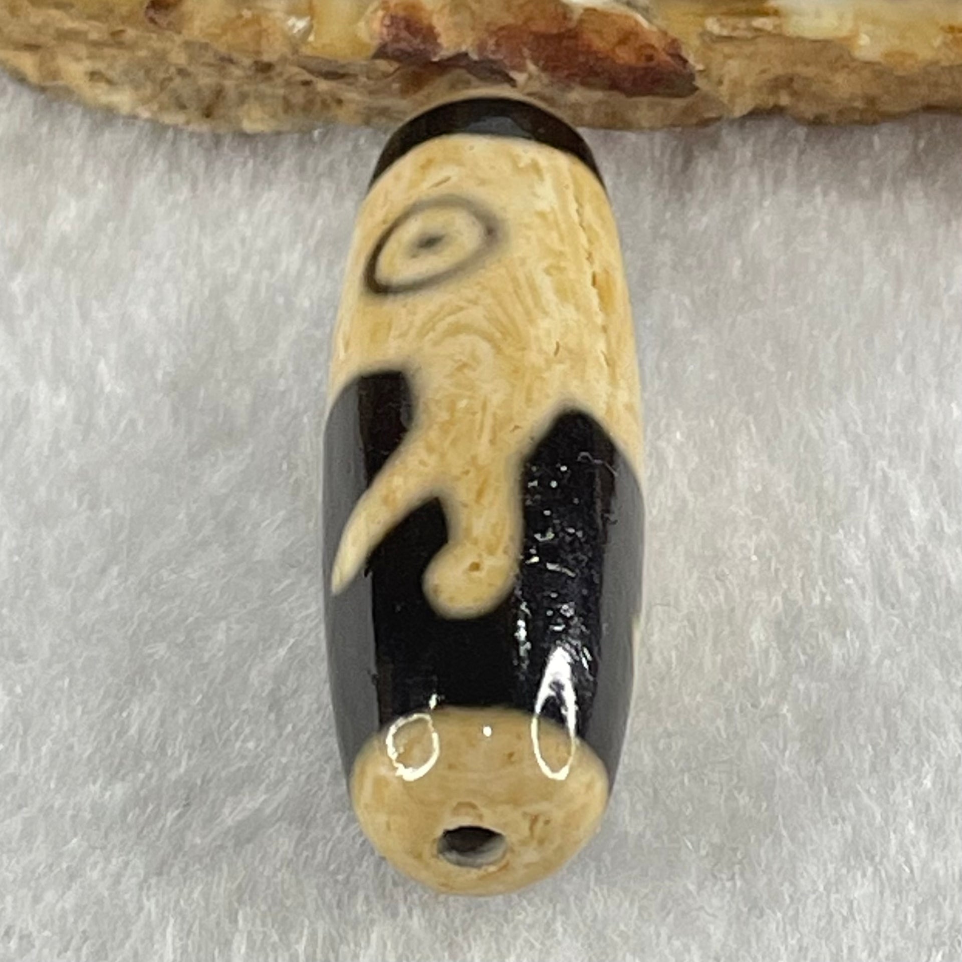 Natural Powerful Tibetan Old Oily Agate Pig Dzi Bead Heavenly Master (Tian Zhu) 猪天珠 9.21g 38.9 by 12.5mm - Huangs Jadeite and Jewelry Pte Ltd