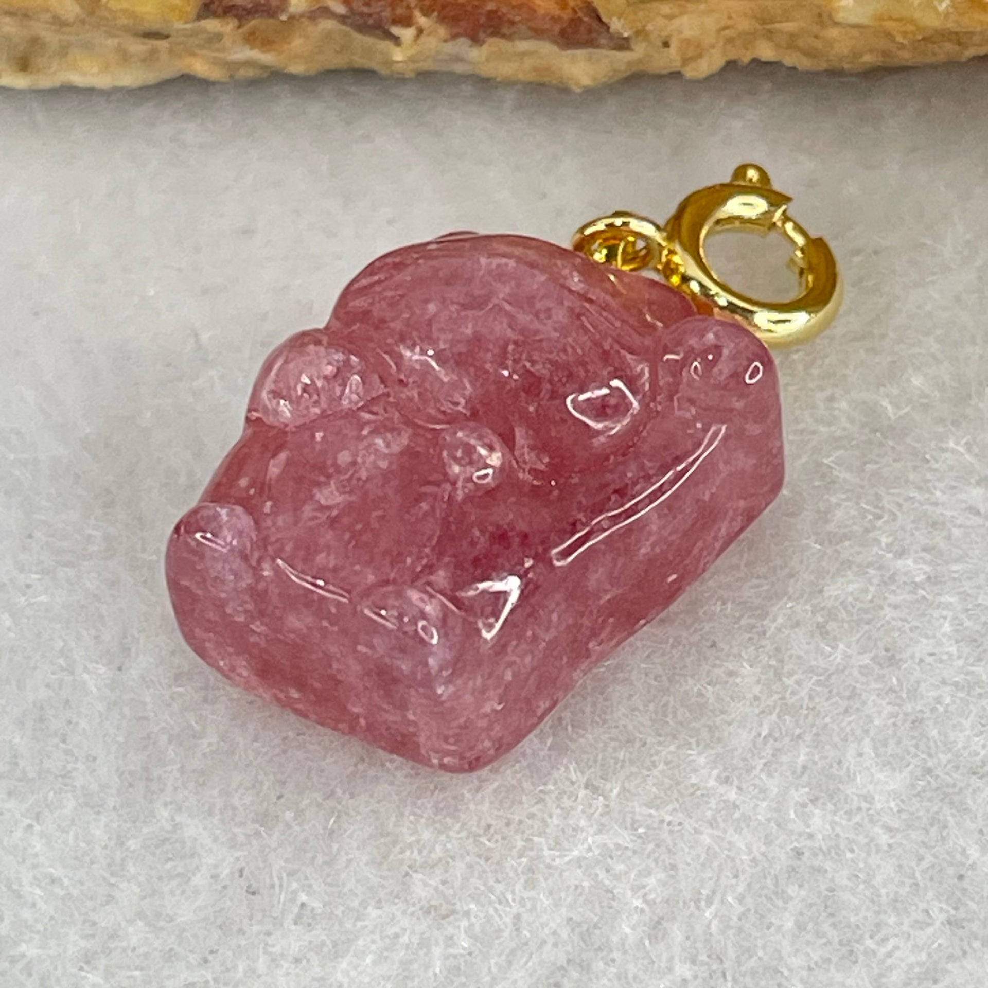 Natural Strawberry Quartz Fortune Cat Charm 3.89g 17.3 by 12.8 by 9.7mm - Huangs Jadeite and Jewelry Pte Ltd