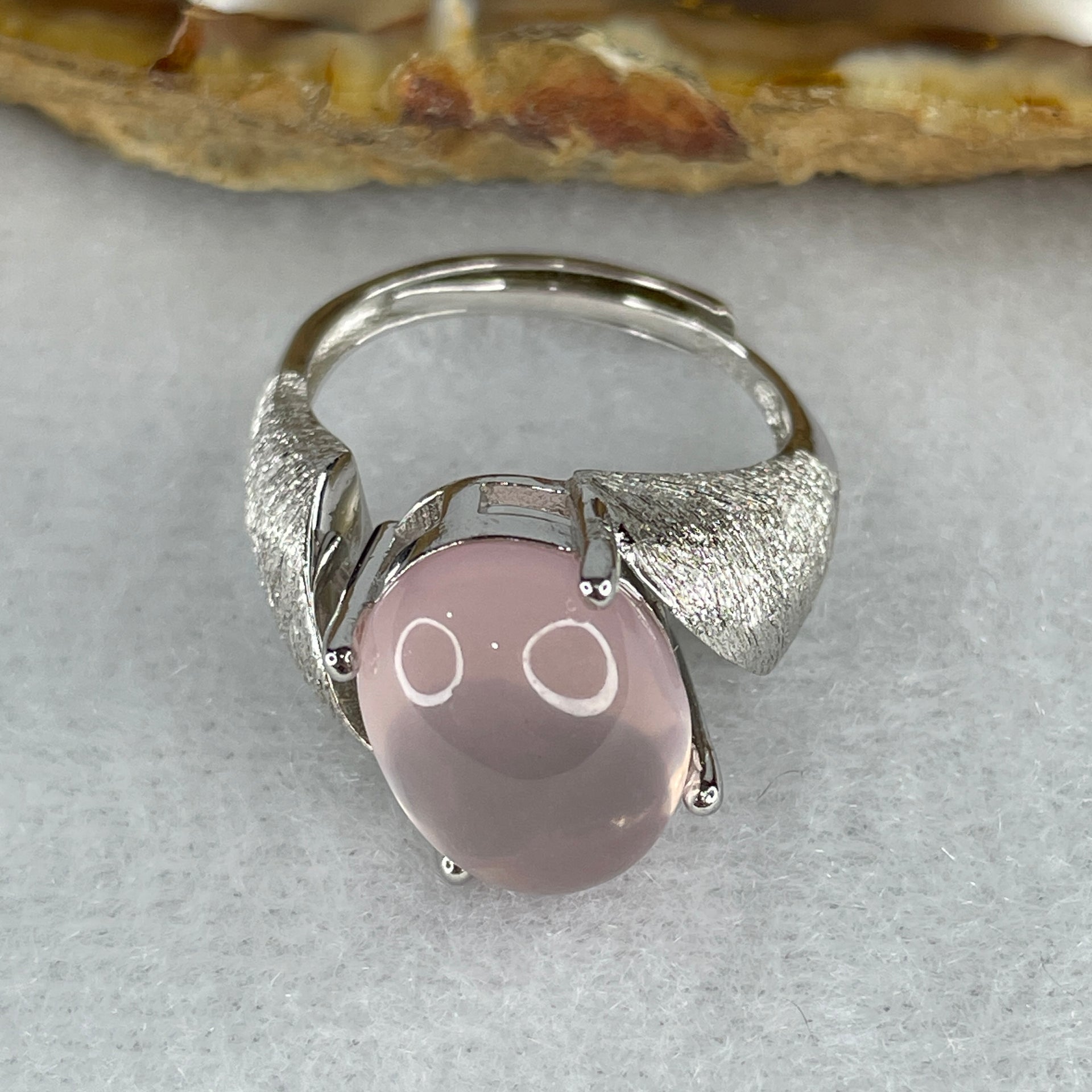 Good Grade Natural Rose Quartz Ring in S925 Sliver 5.36g 13.2 by 10.0 by 7.5mm (Adjustable Size) - Huangs Jadeite and Jewelry Pte Ltd