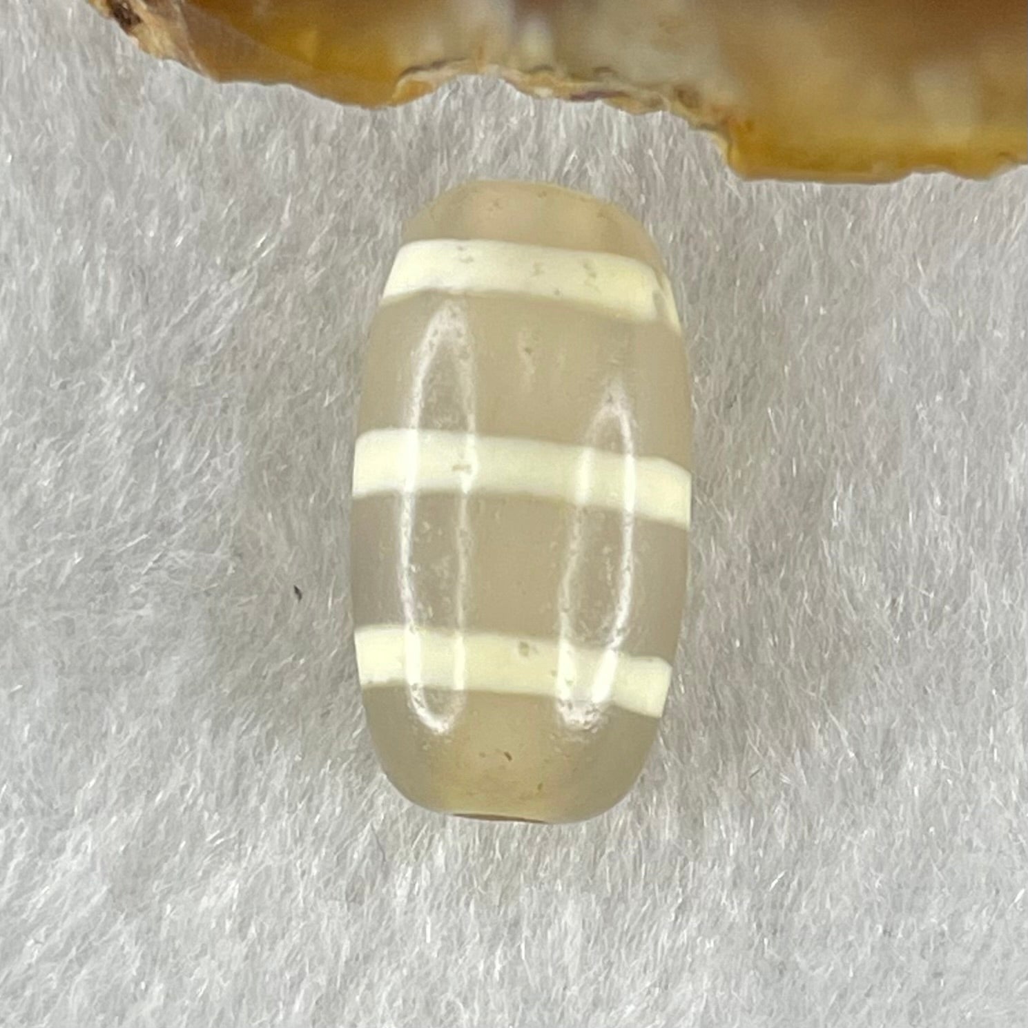 Natural Powerful Tibetan Old Oily Agate 3-Lines Dzi Bead Heavenly Master (Tian Zhu) 三行天诛 2.51g 17.9 by 9.7mm - Huangs Jadeite and Jewelry Pte Ltd